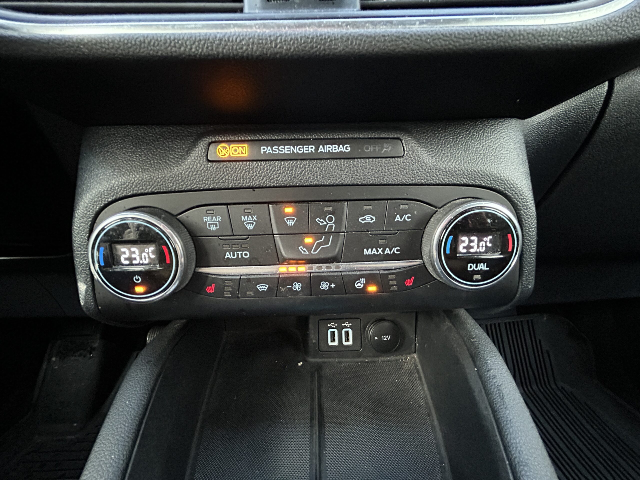 Ford Kuga III 2.5 Hybrid Flex 190 E85 ECVT photo 024