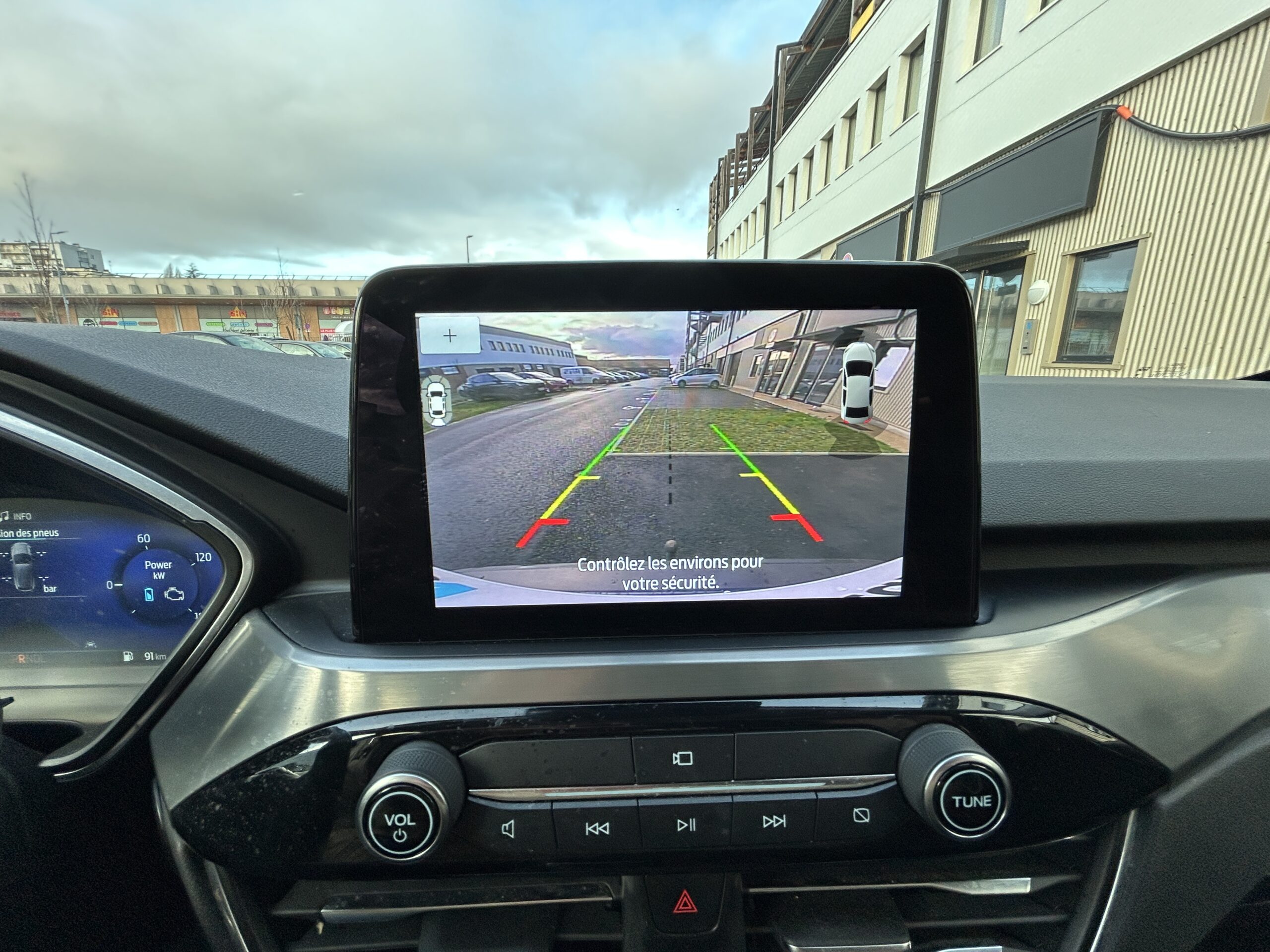 Ford Kuga III 2.5 Hybrid Flex 190 E85 ECVT photo 028