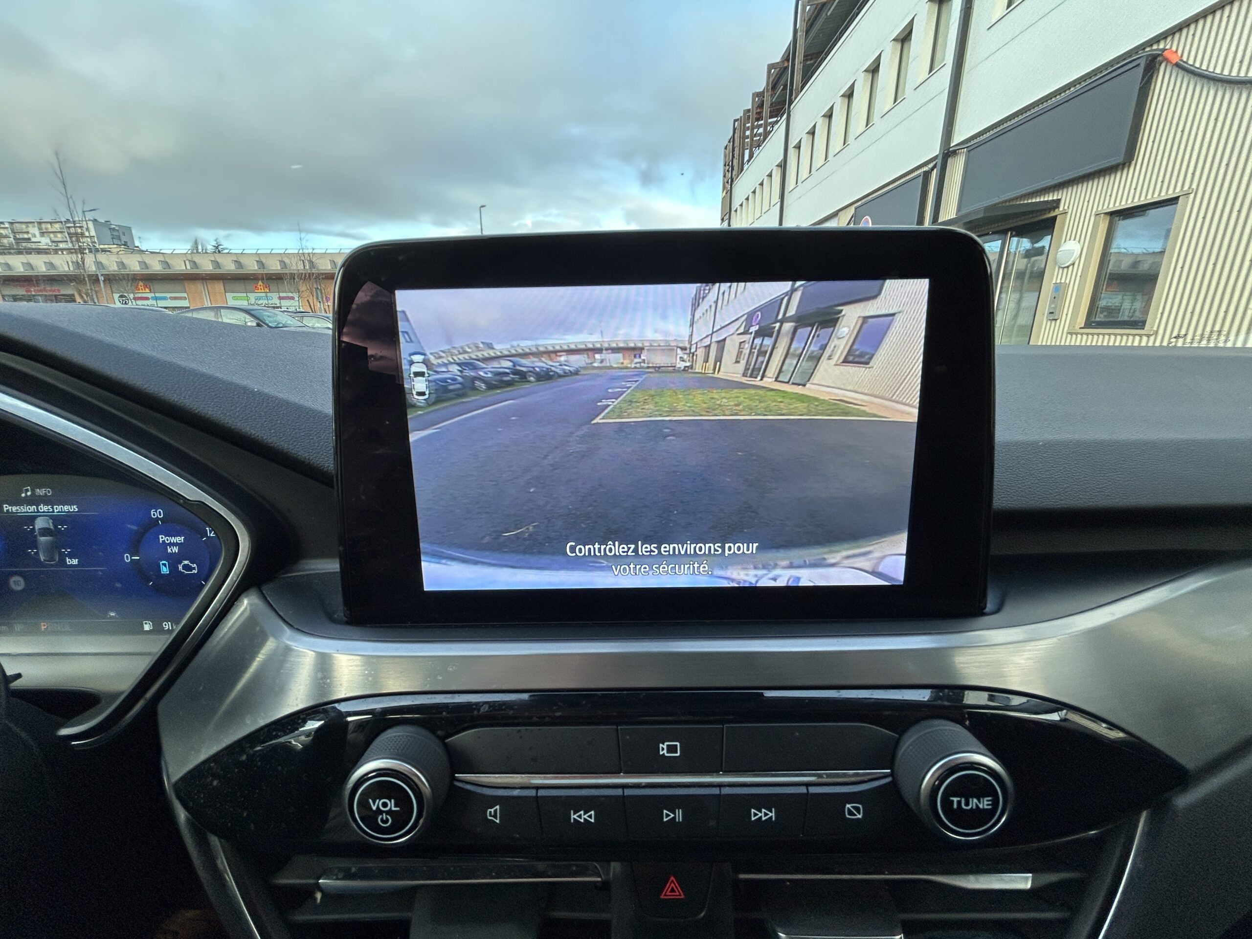 Ford Kuga III 2.5 Hybrid Flex 190 E85 ECVT photo 029