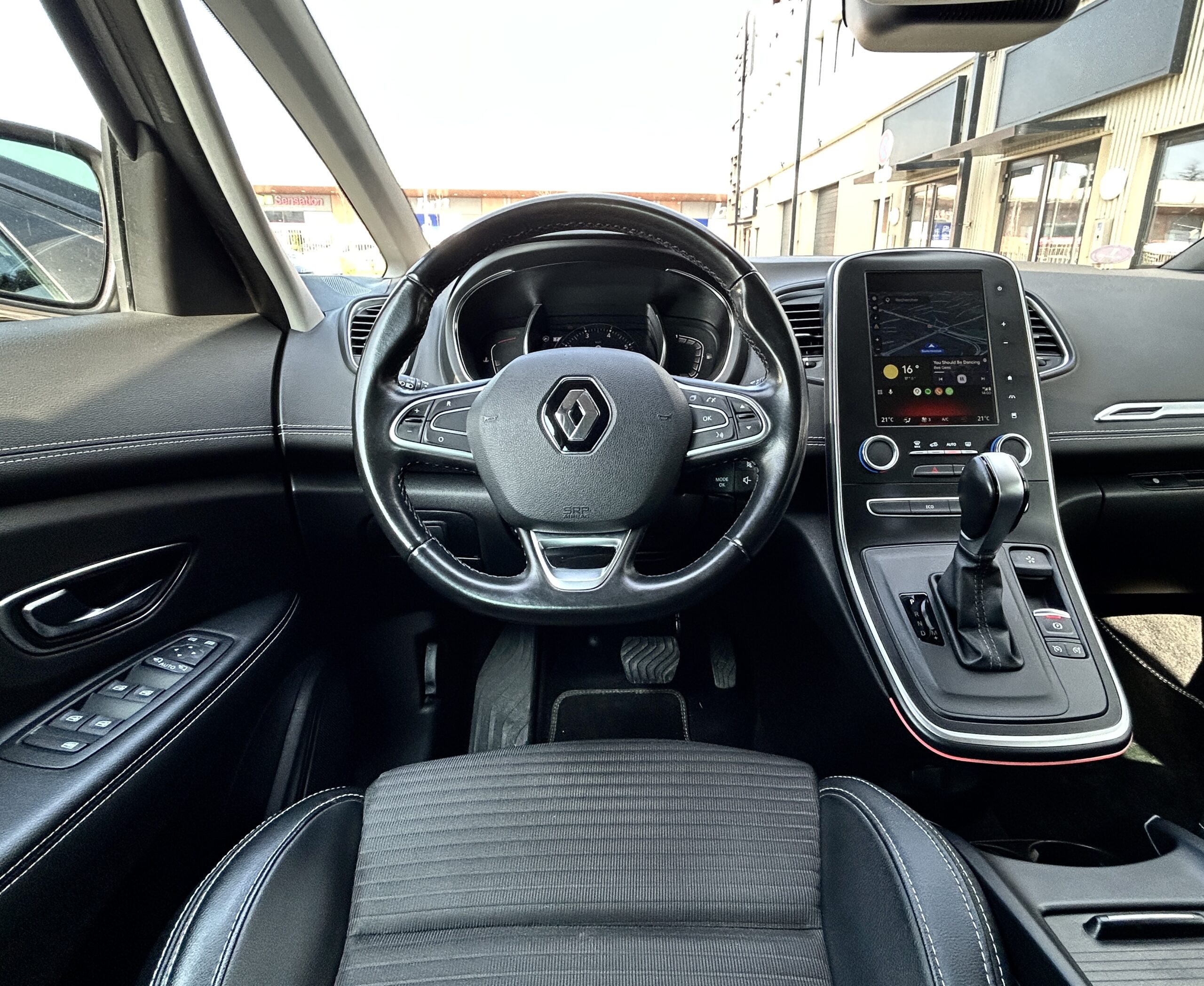 Renault Scénic IV 1.3 TCe 140 Intens CarVentures photo 022