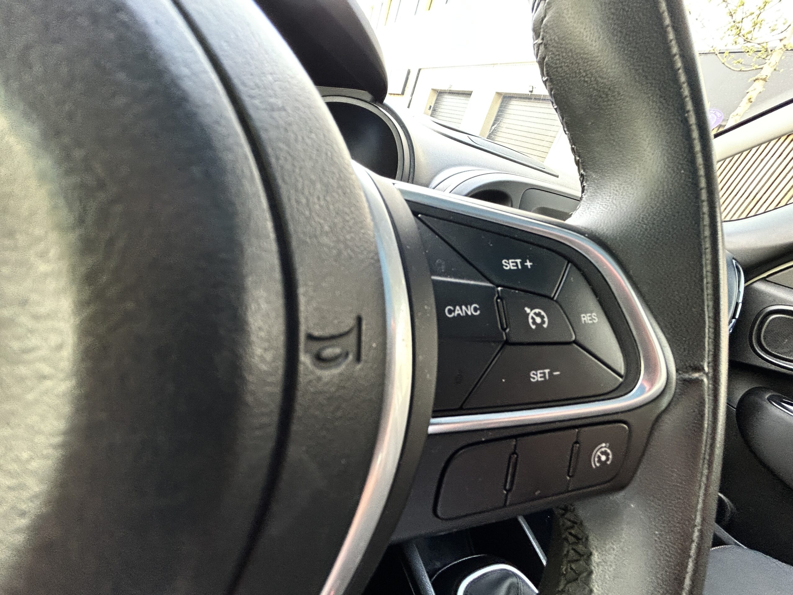 Fiat 500L Ligue 1 Conforama CarVentures photo 016