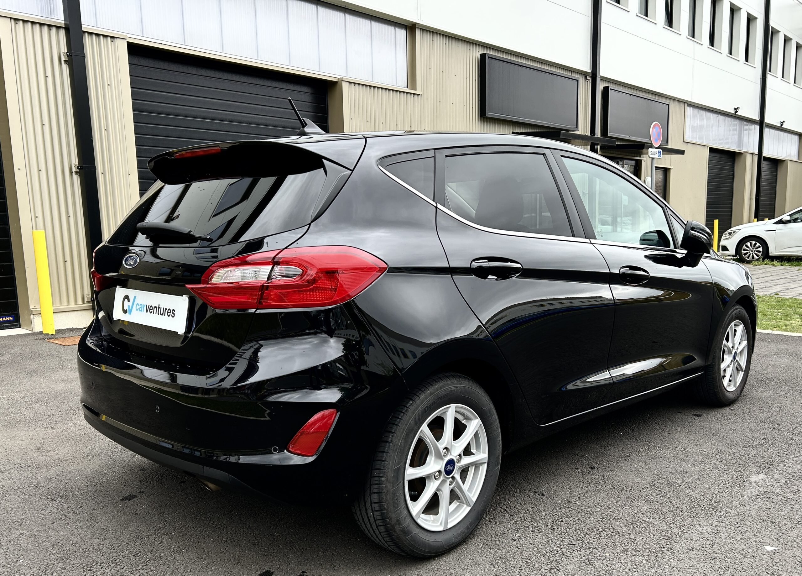 Ford Fiesta EcoBoost MHEV Titanium CarVentures photo 005