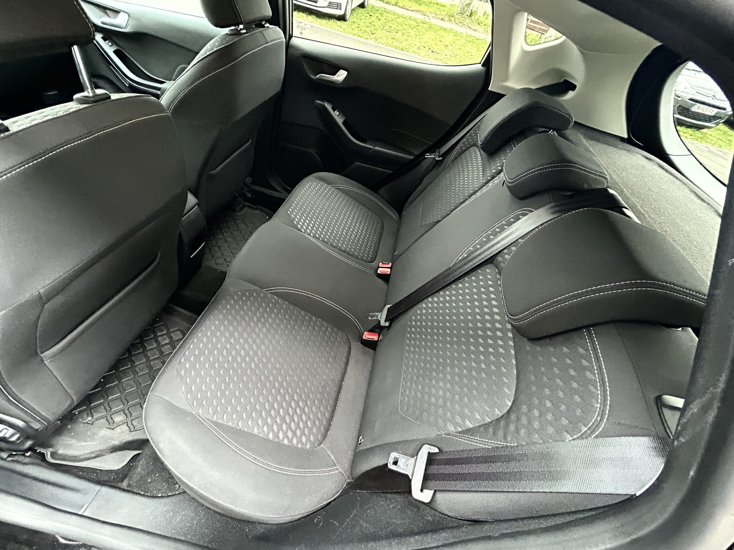Ford Fiesta EcoBoost MHEV Titanium CarVentures photo 011
