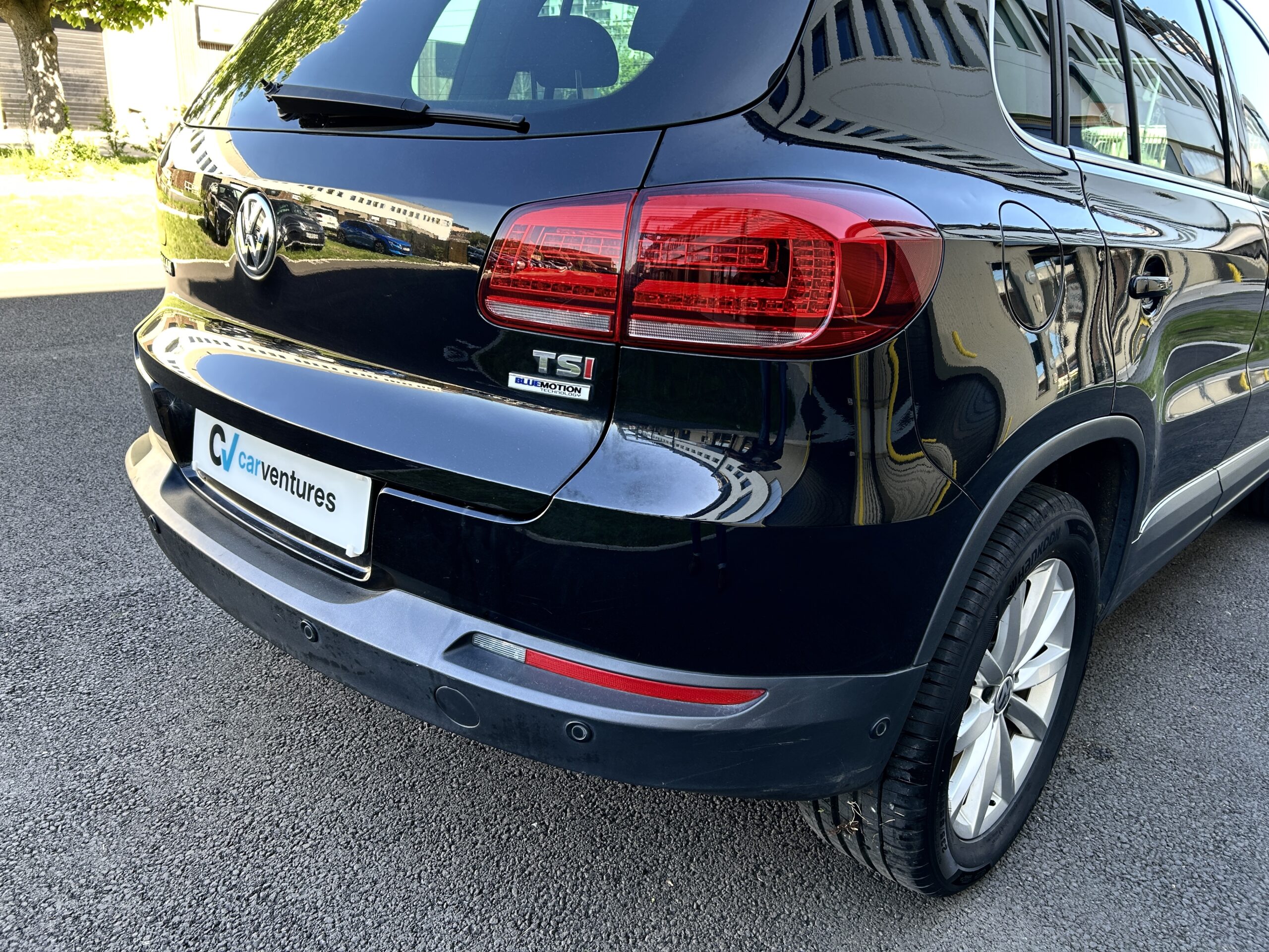 Volkswagen Tiguan TSI 125 Match CarVentures photo 010
