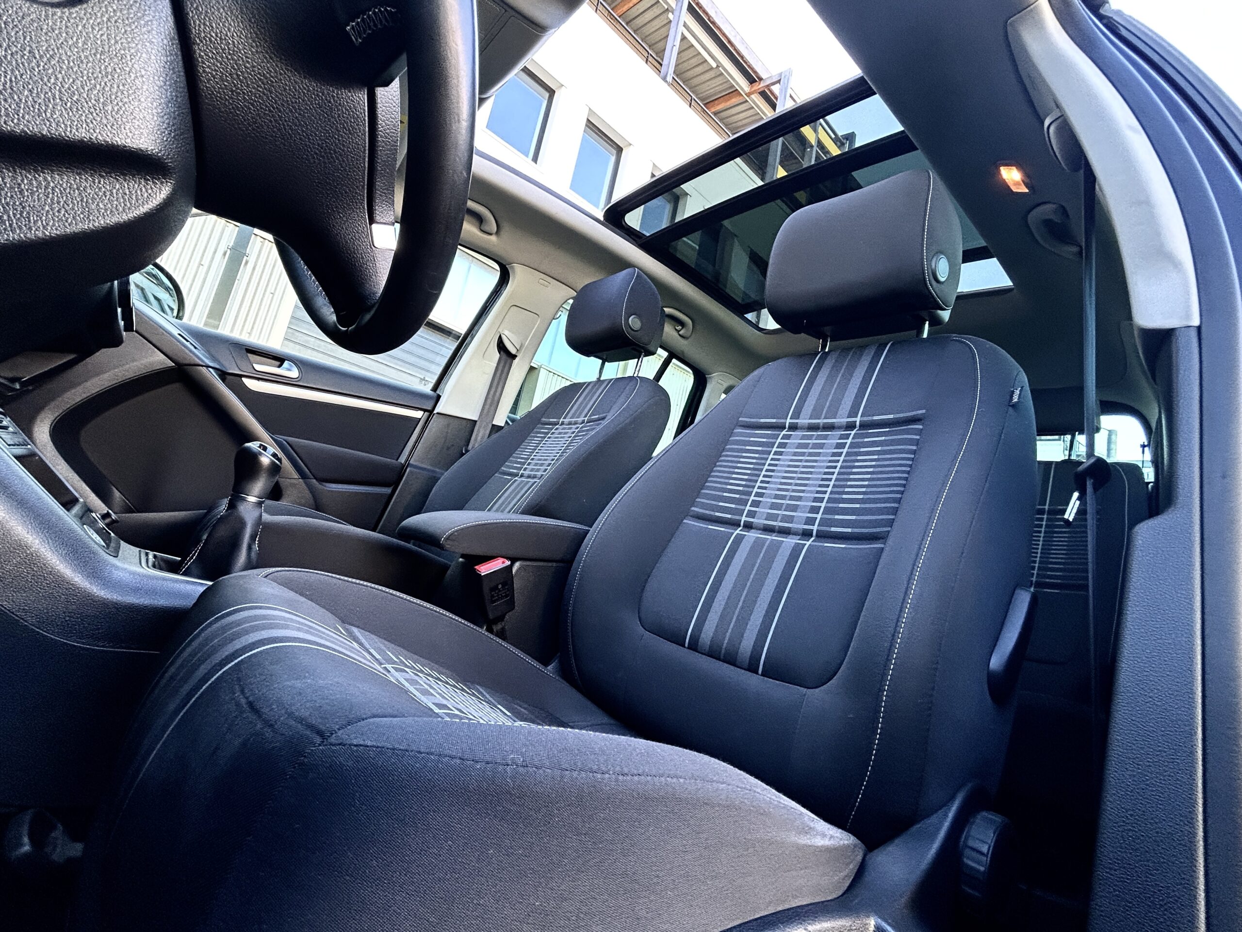 Volkswagen Tiguan TSI 125 Match CarVentures photo 016