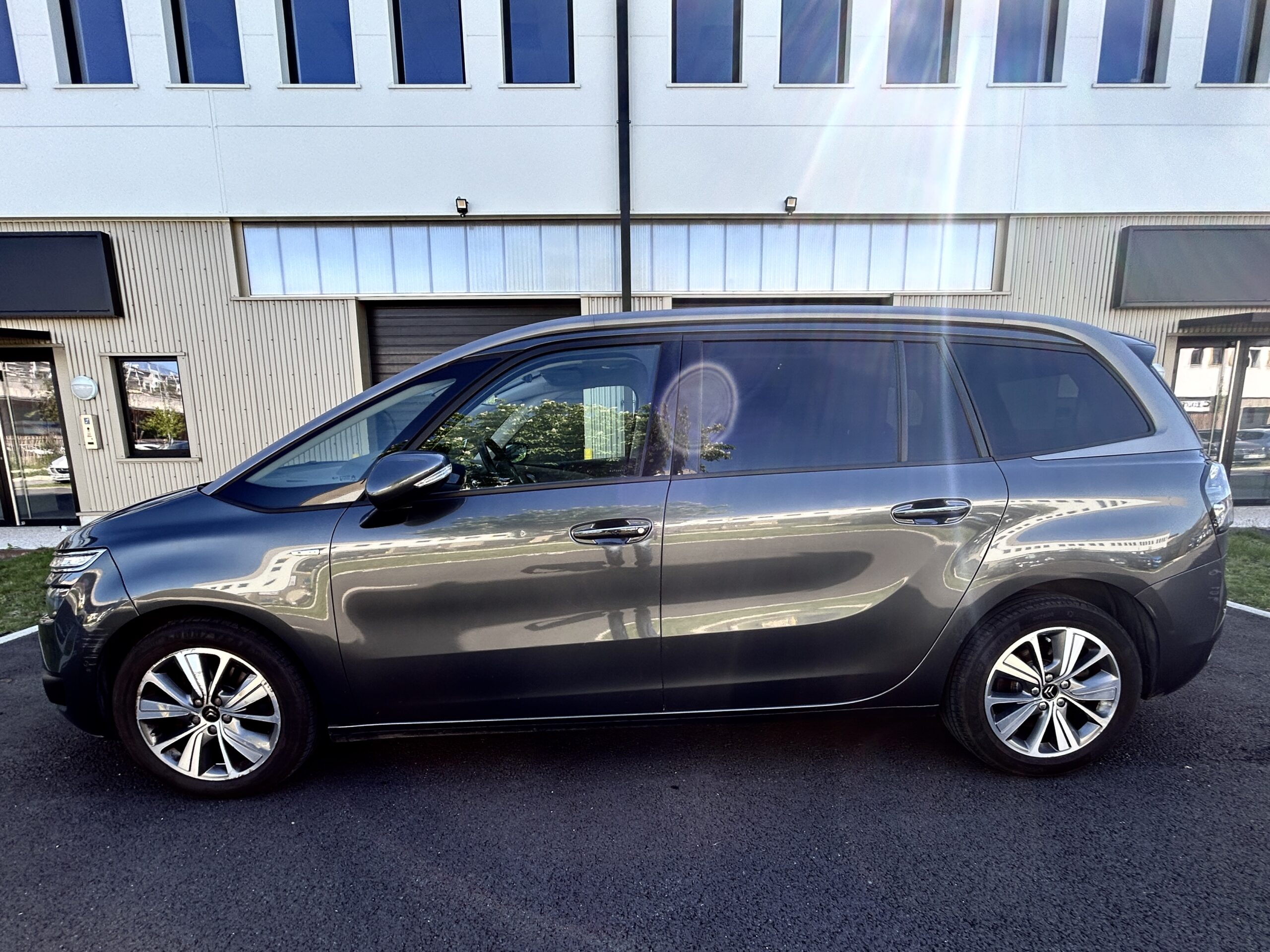 Citroën Grand C4 Picasso THP 165 CarVentures photo 004