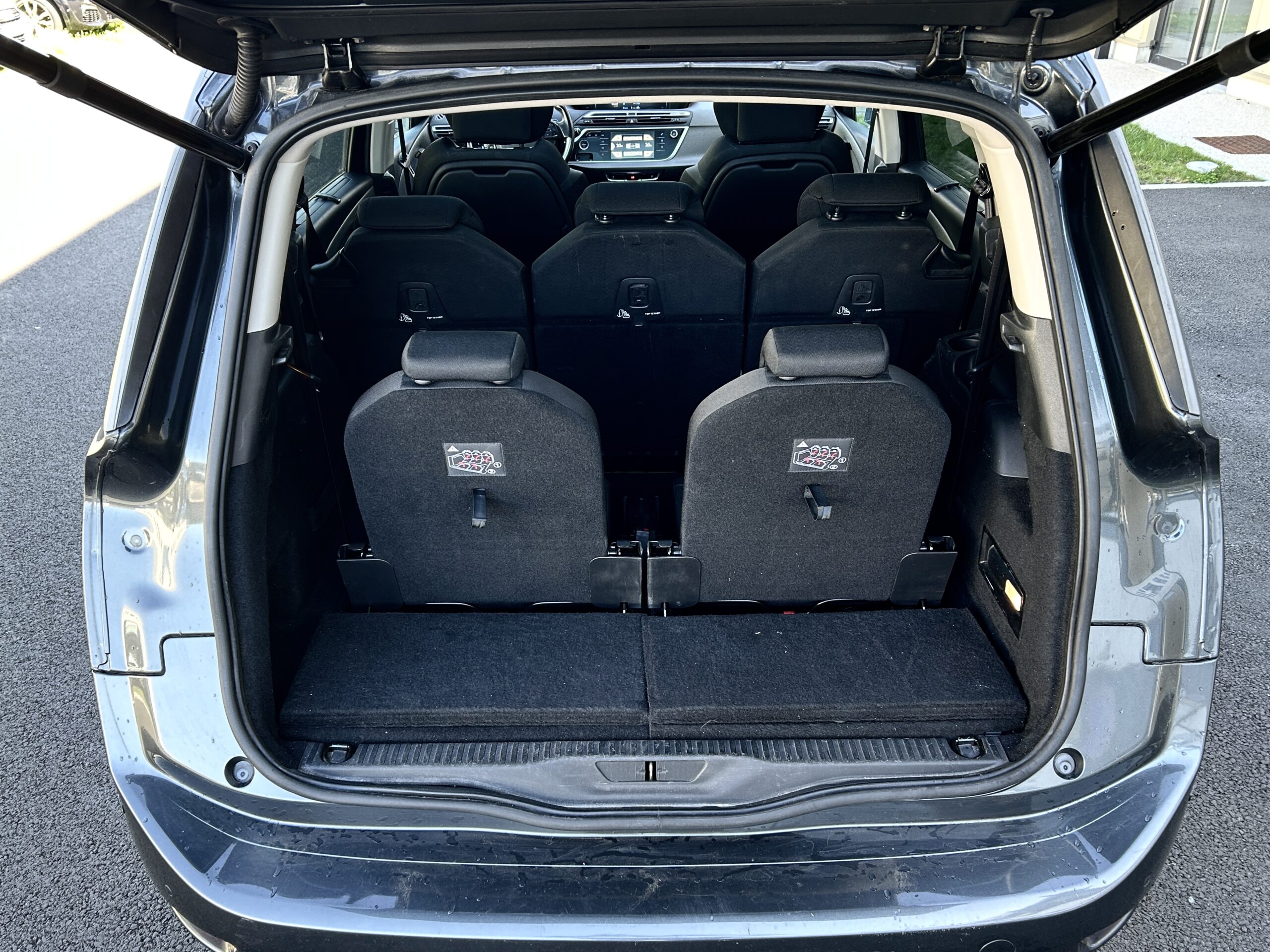 Citroën Grand C4 Picasso THP 165 CarVentures photo 010