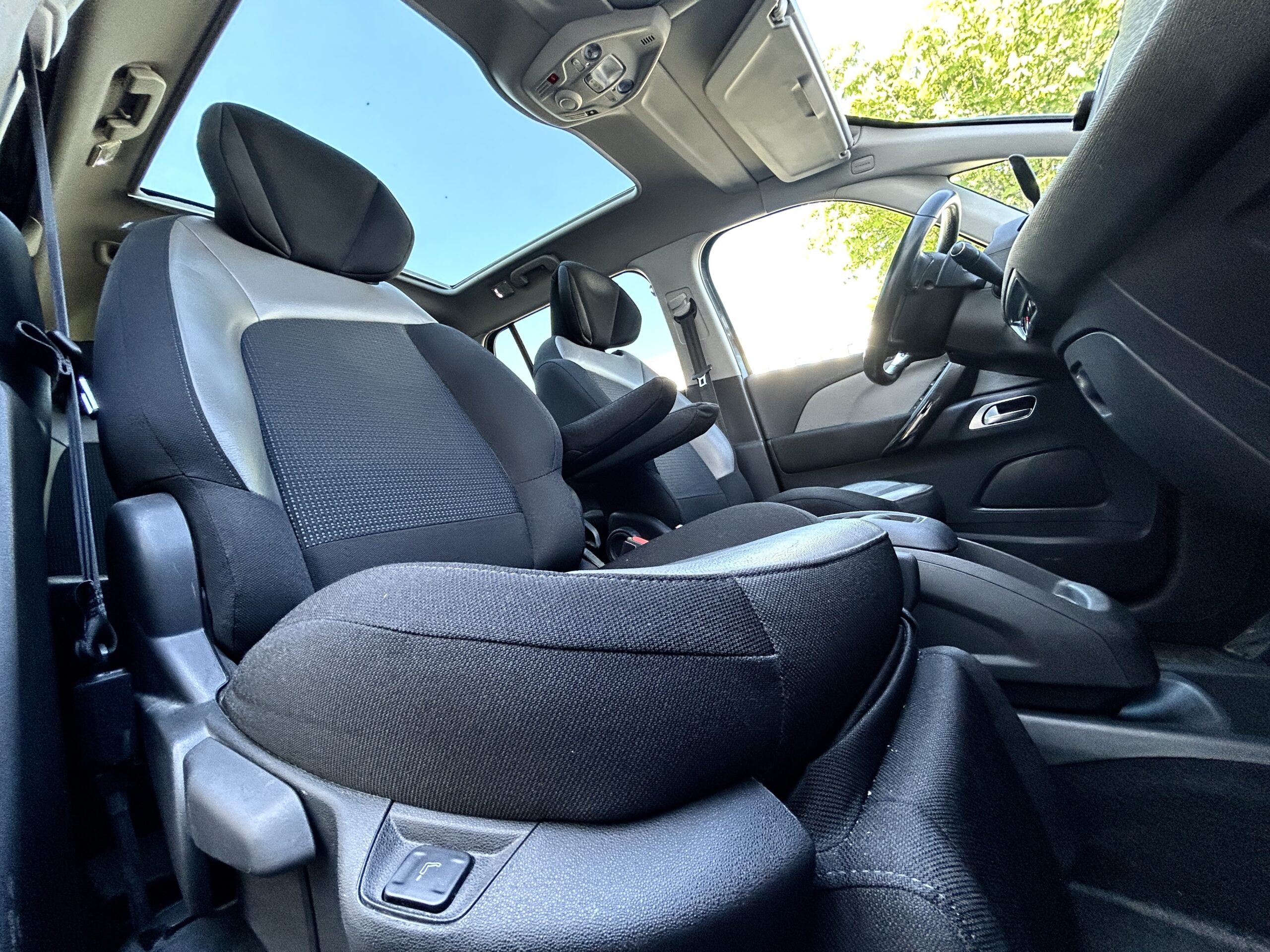 Citroën Grand C4 Picasso THP 165 CarVentures photo 024