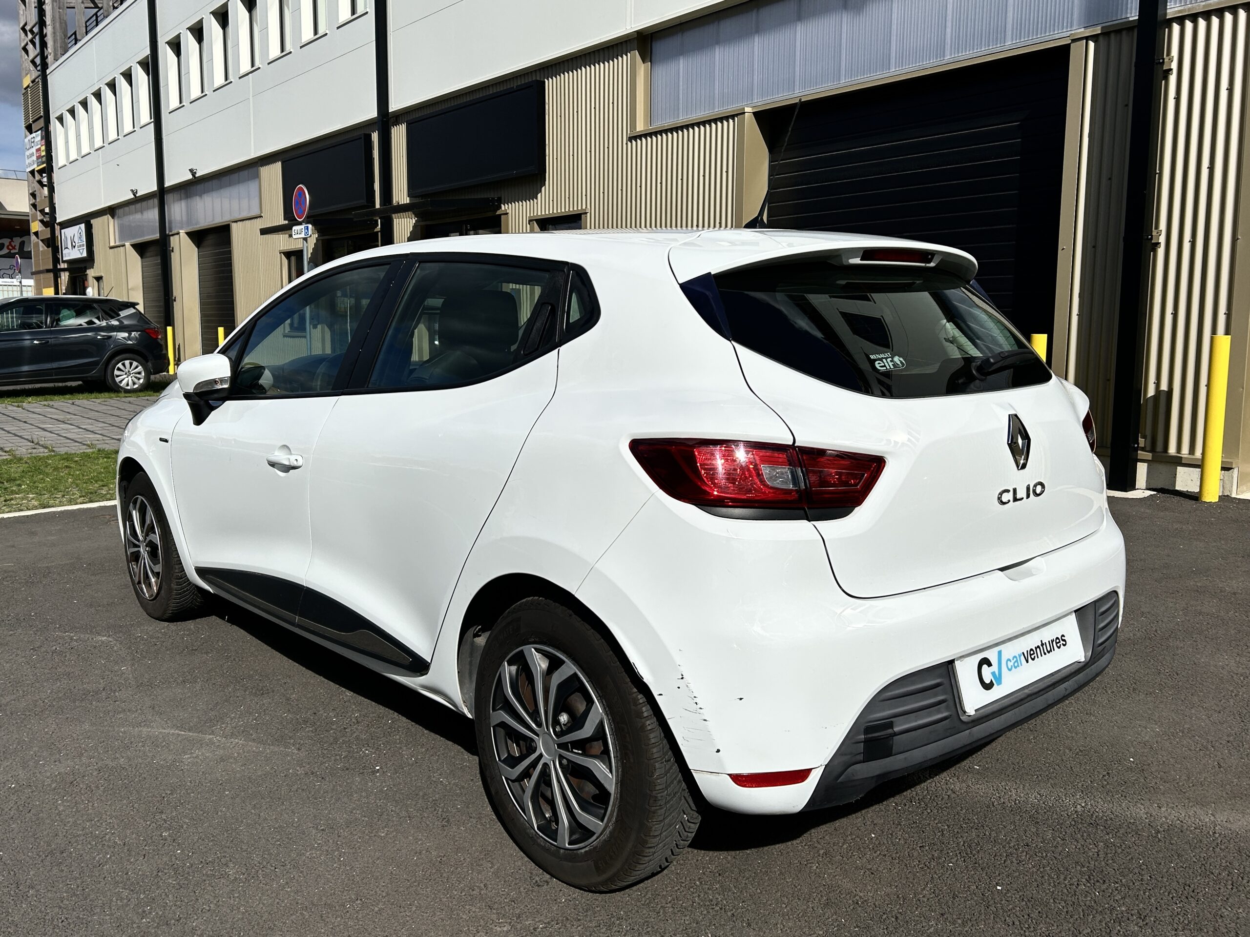 Renault Clio IV TCe 75 Trend CarVentures photo 005