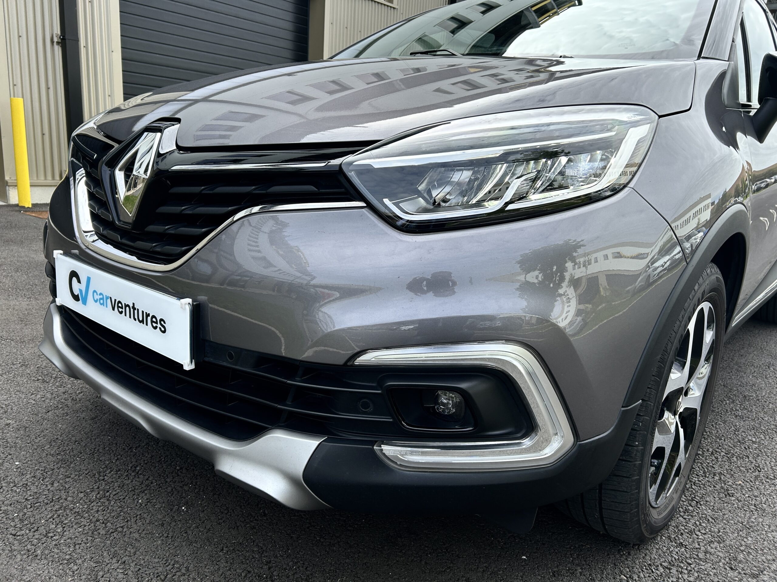 Renault Captur TCe 150 Intens EDC CarVentures photo 011