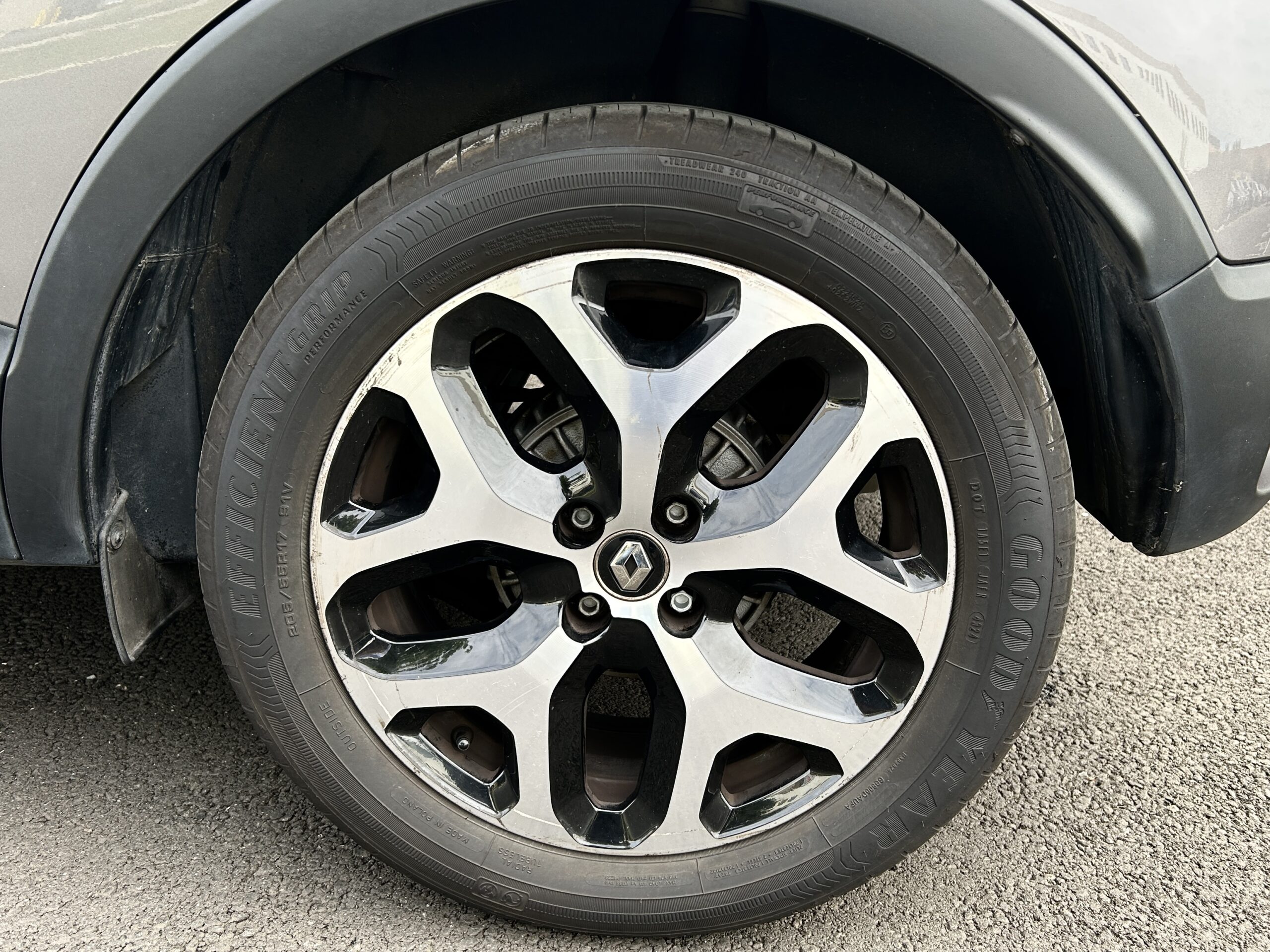 Renault Captur TCe 150 Intens EDC CarVentures photo 014