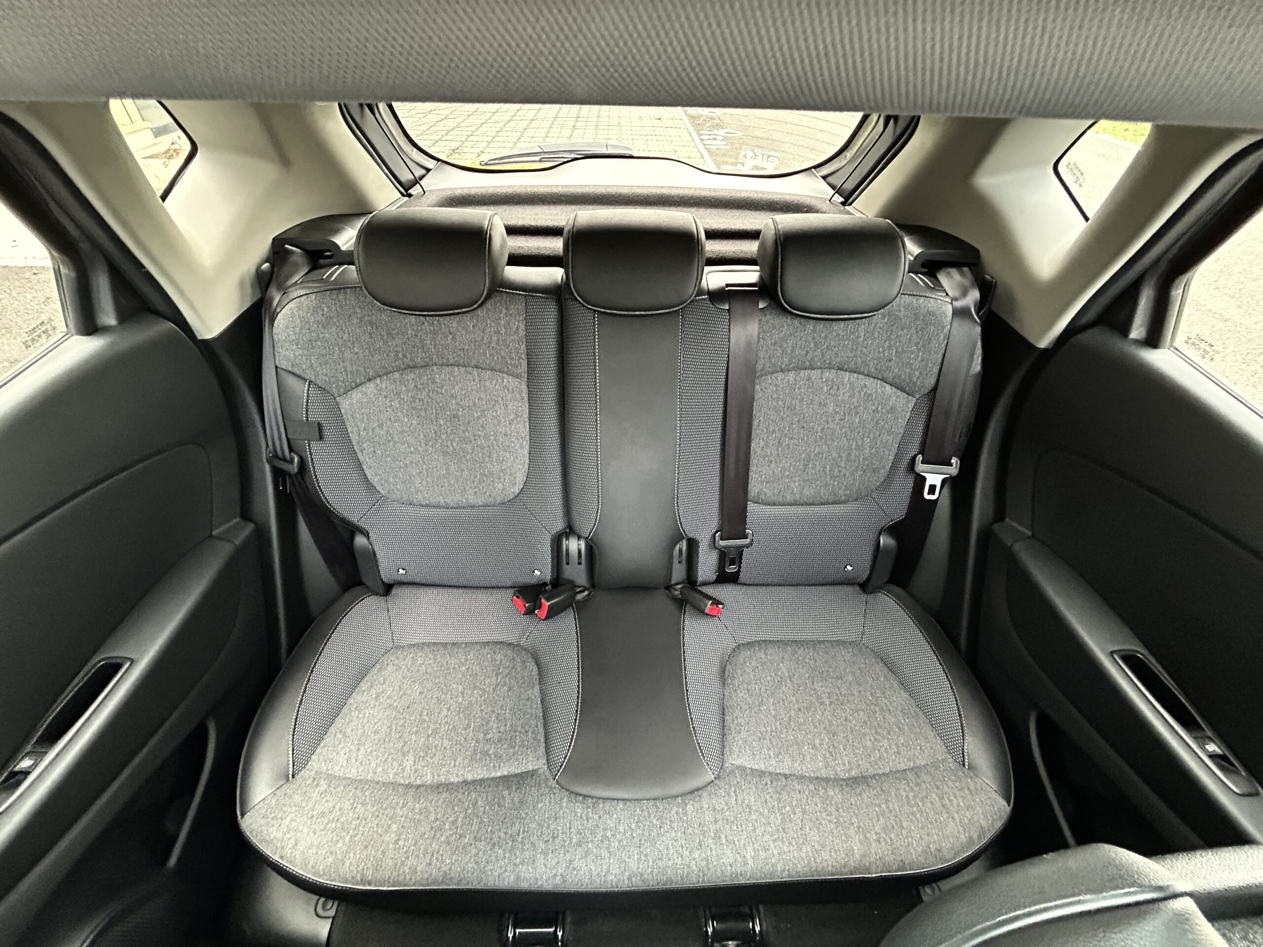 Renault Captur TCe 150 Intens EDC CarVentures photo 020