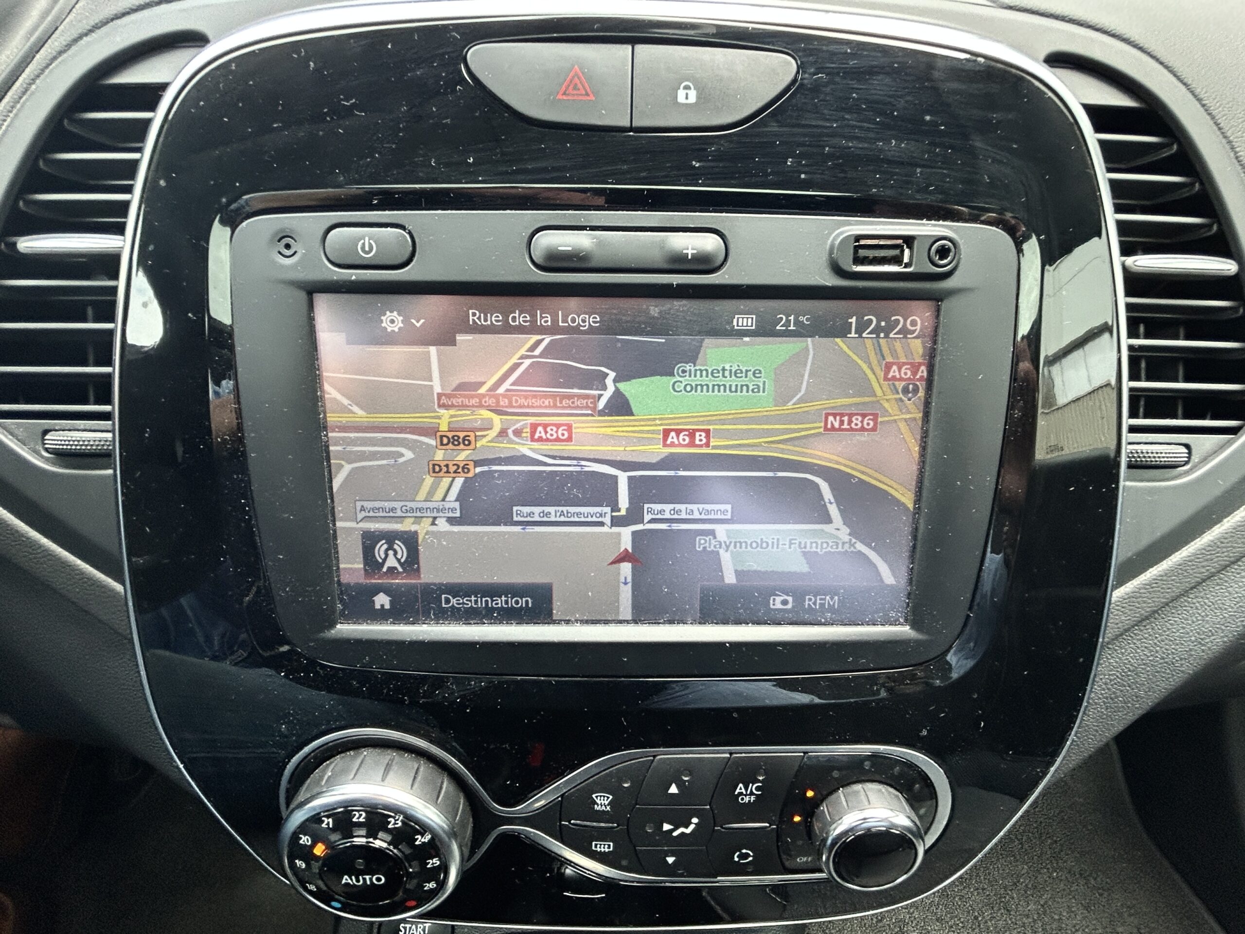 Renault Captur TCe 150 Intens EDC CarVentures photo 024