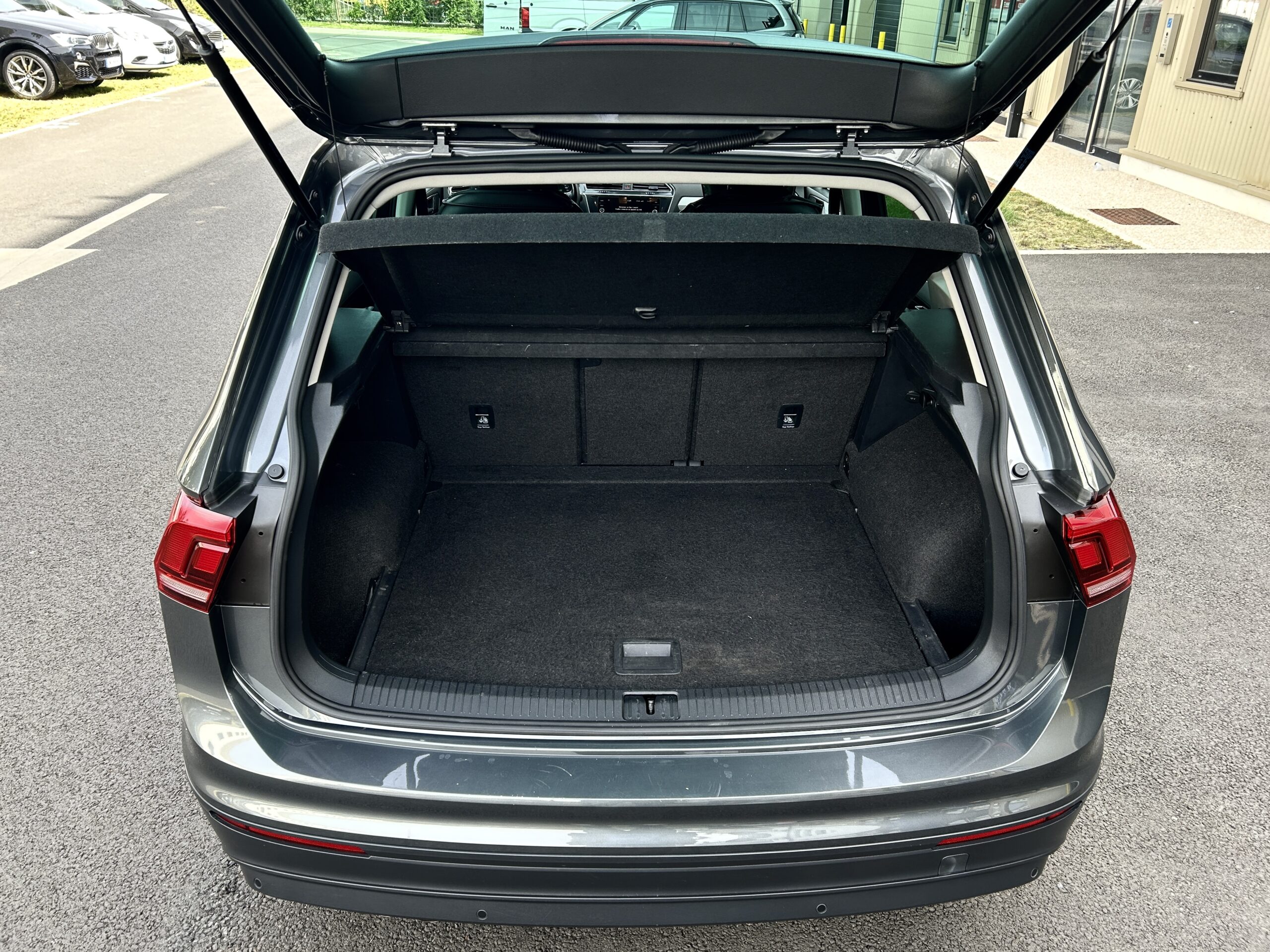 Volkswagen Tiguan TDI 150 DSG7 Confortline CarVentures photo 012