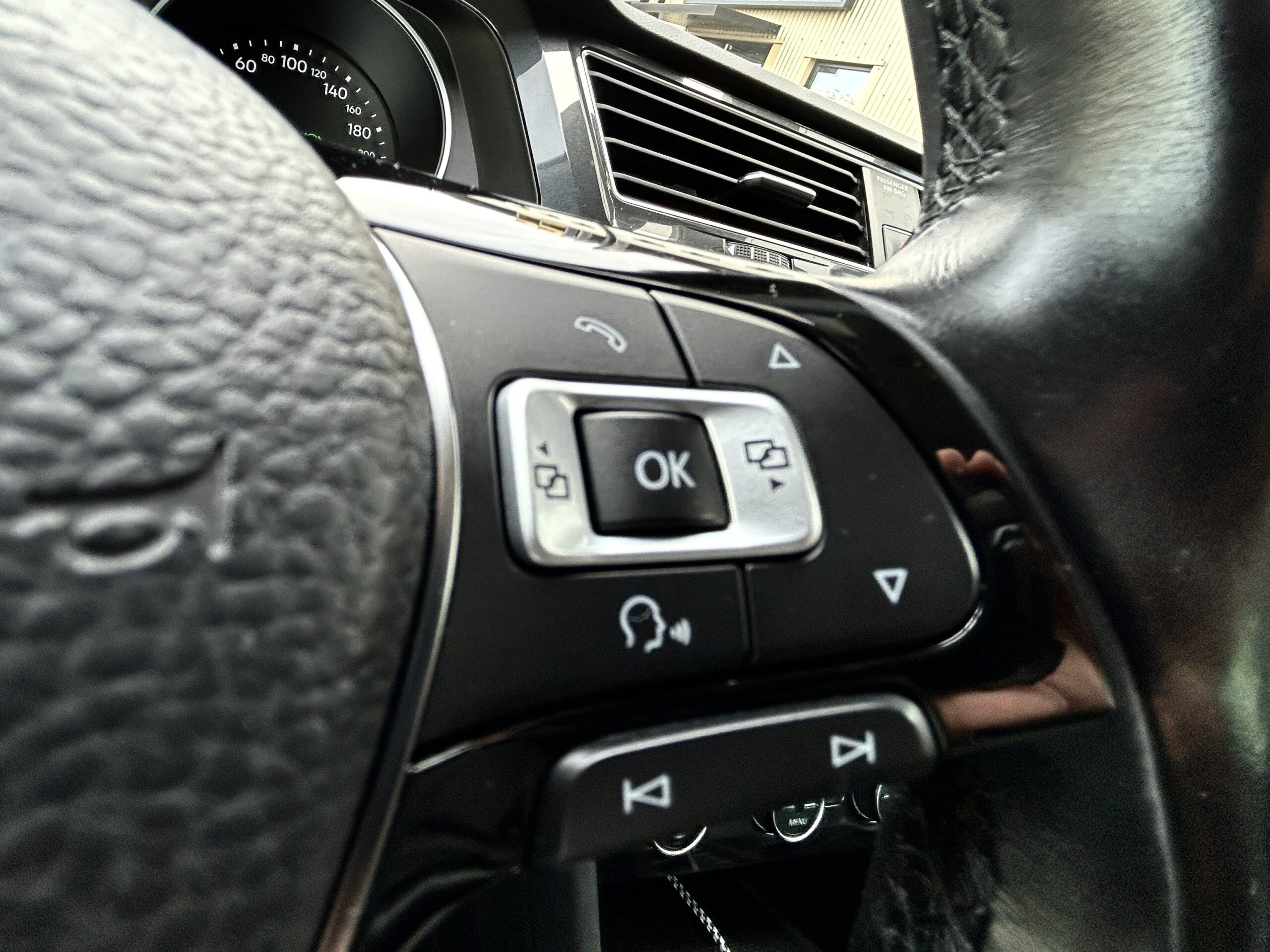 Volkswagen Tiguan TDI 150 DSG7 Confortline CarVentures photo 024