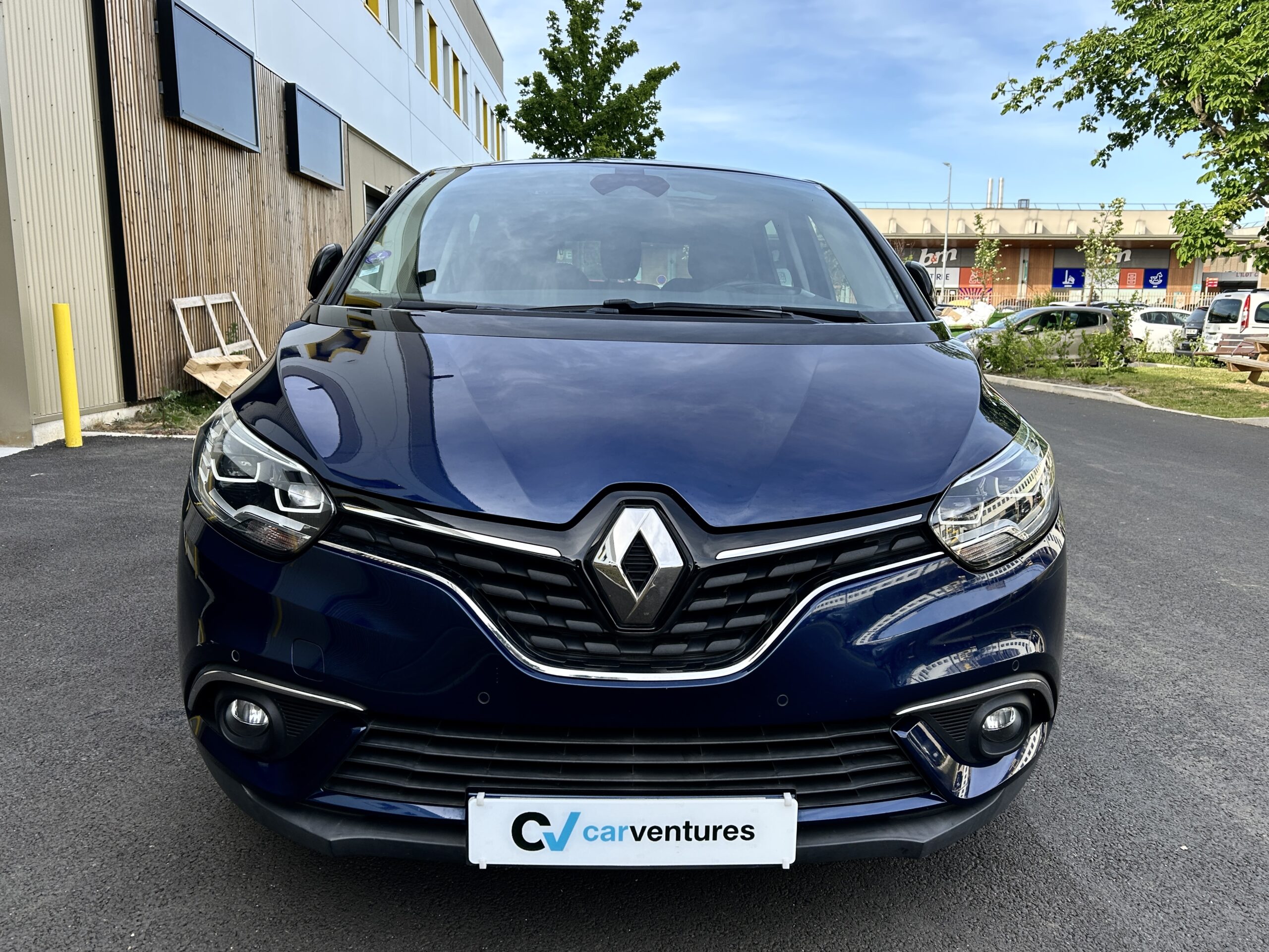 Renault Scenic TCe 140 EDC Intens CarVentures photo 002