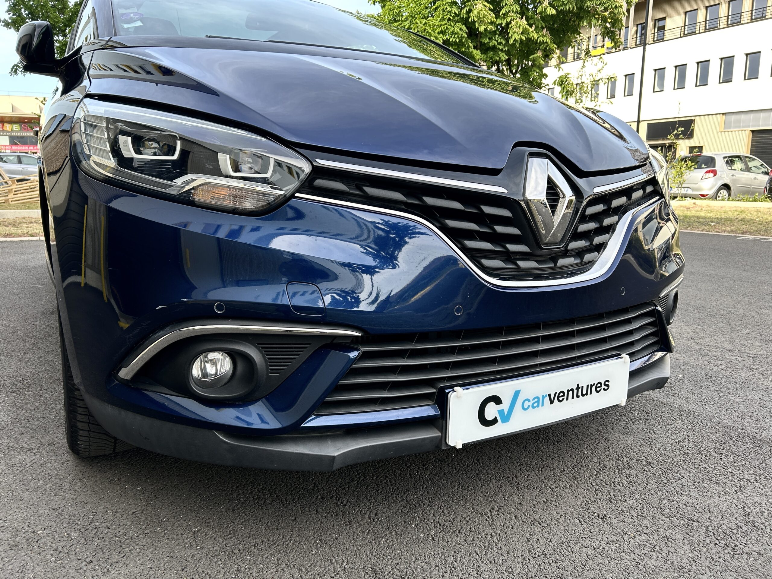 Renault Scenic TCe 140 EDC Intens CarVentures photo 009