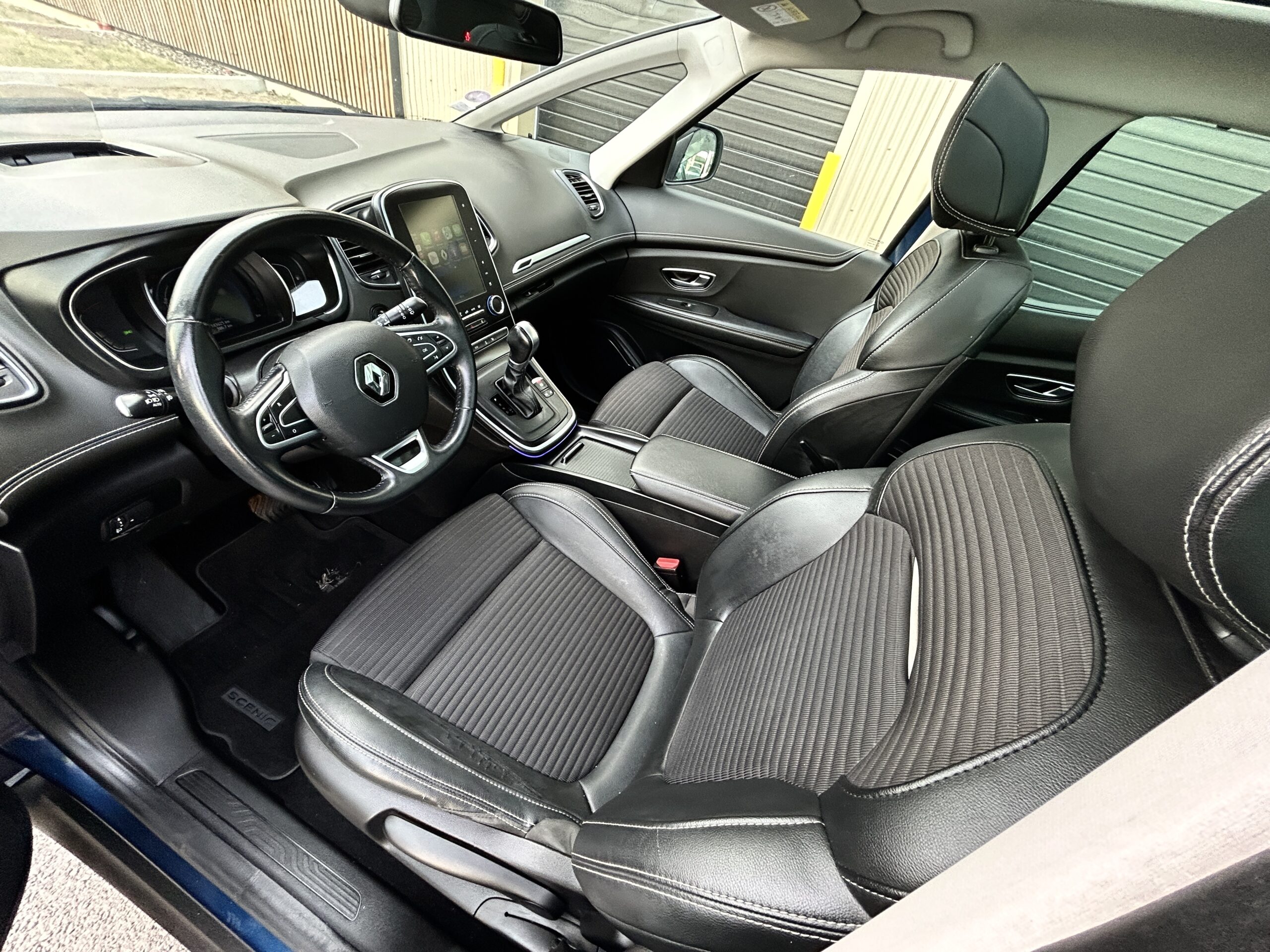 Renault Scenic TCe 140 EDC Intens CarVentures photo 018