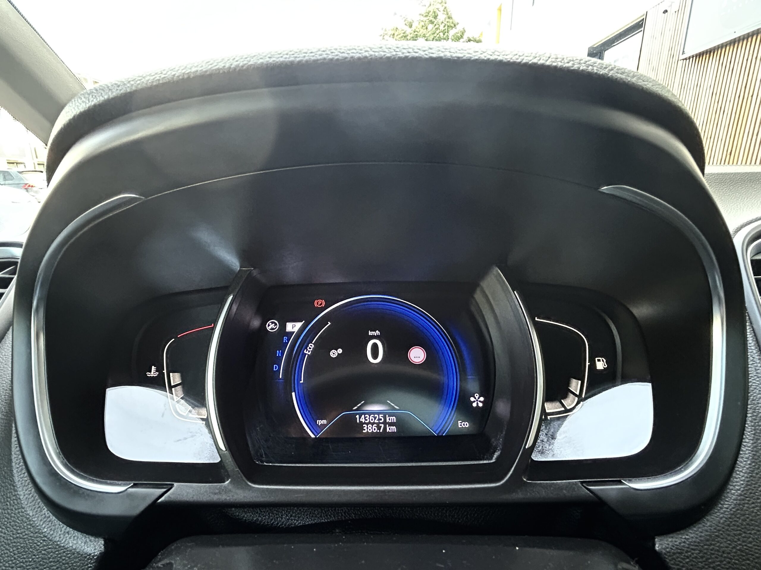 Renault Scenic TCe 140 EDC Intens CarVentures photo 025