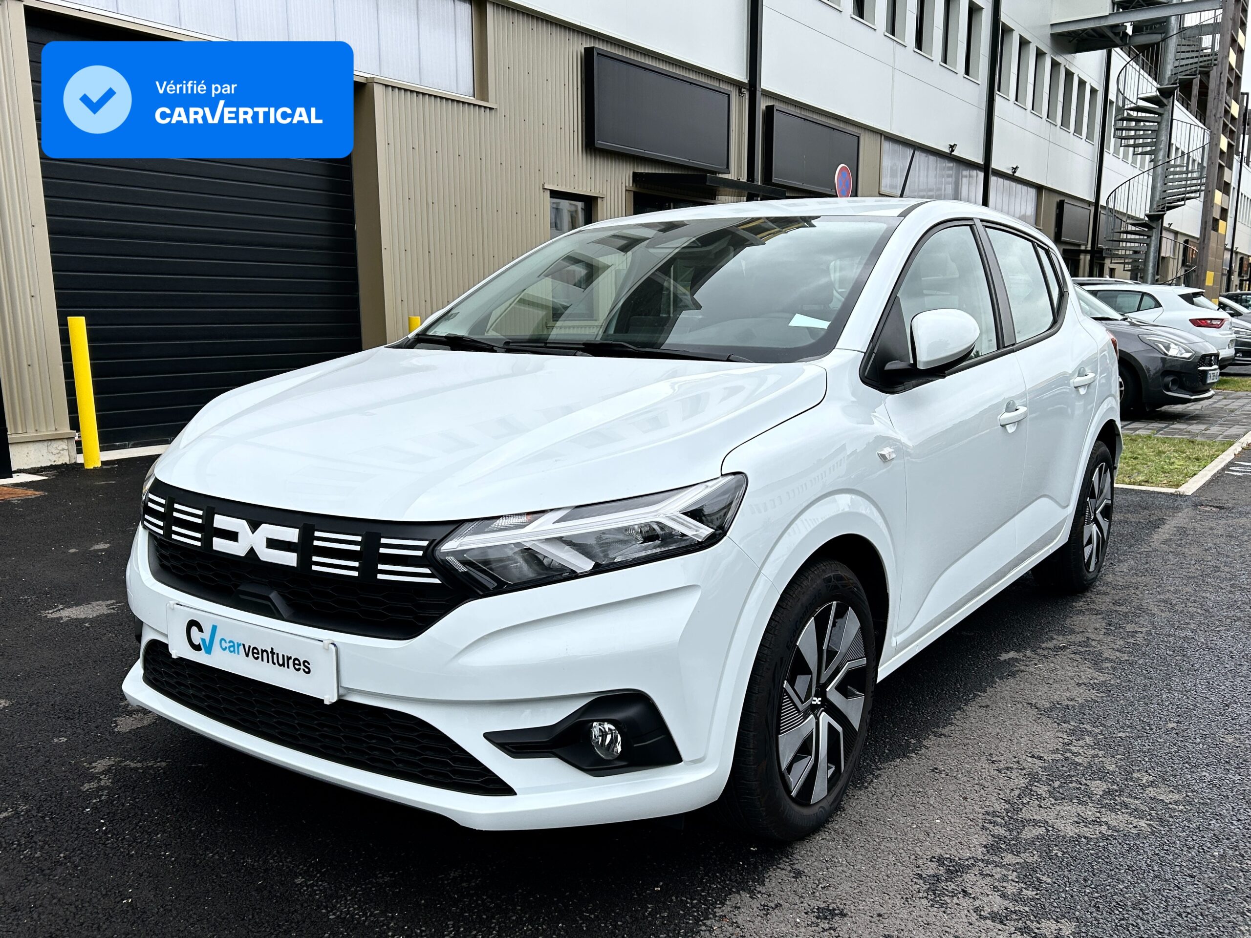 Dacia Sandero III 1.0 SCe 65 Expression (2024) - quasi neuve