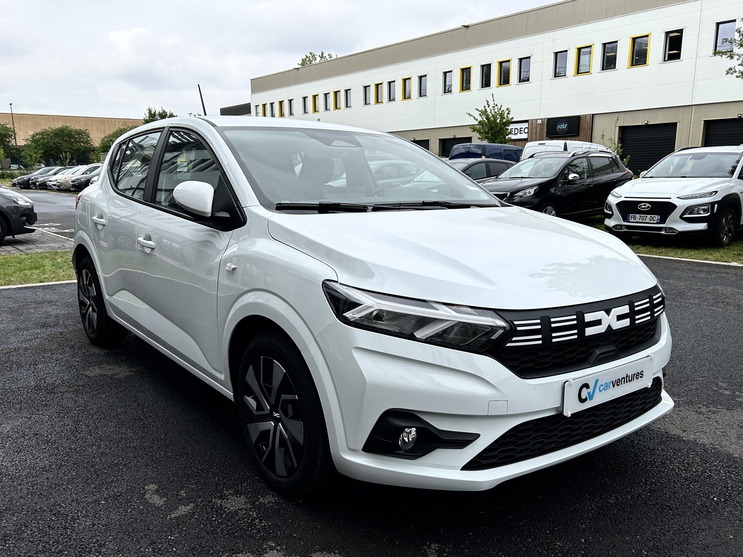 Dacia Sandero SCe 65 Expression CarVentures photo 003