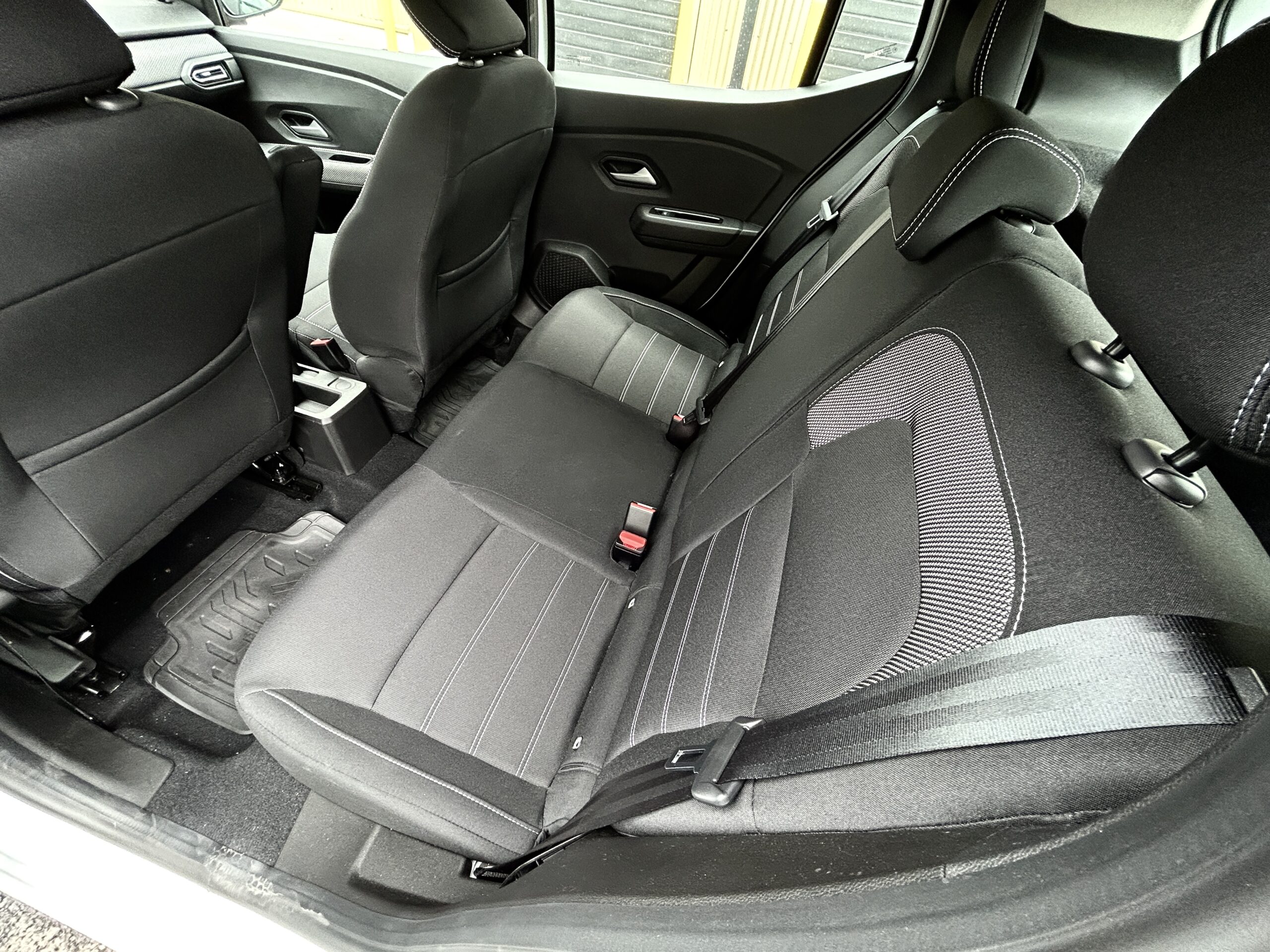 Dacia Sandero SCe 65 Expression CarVentures photo 016