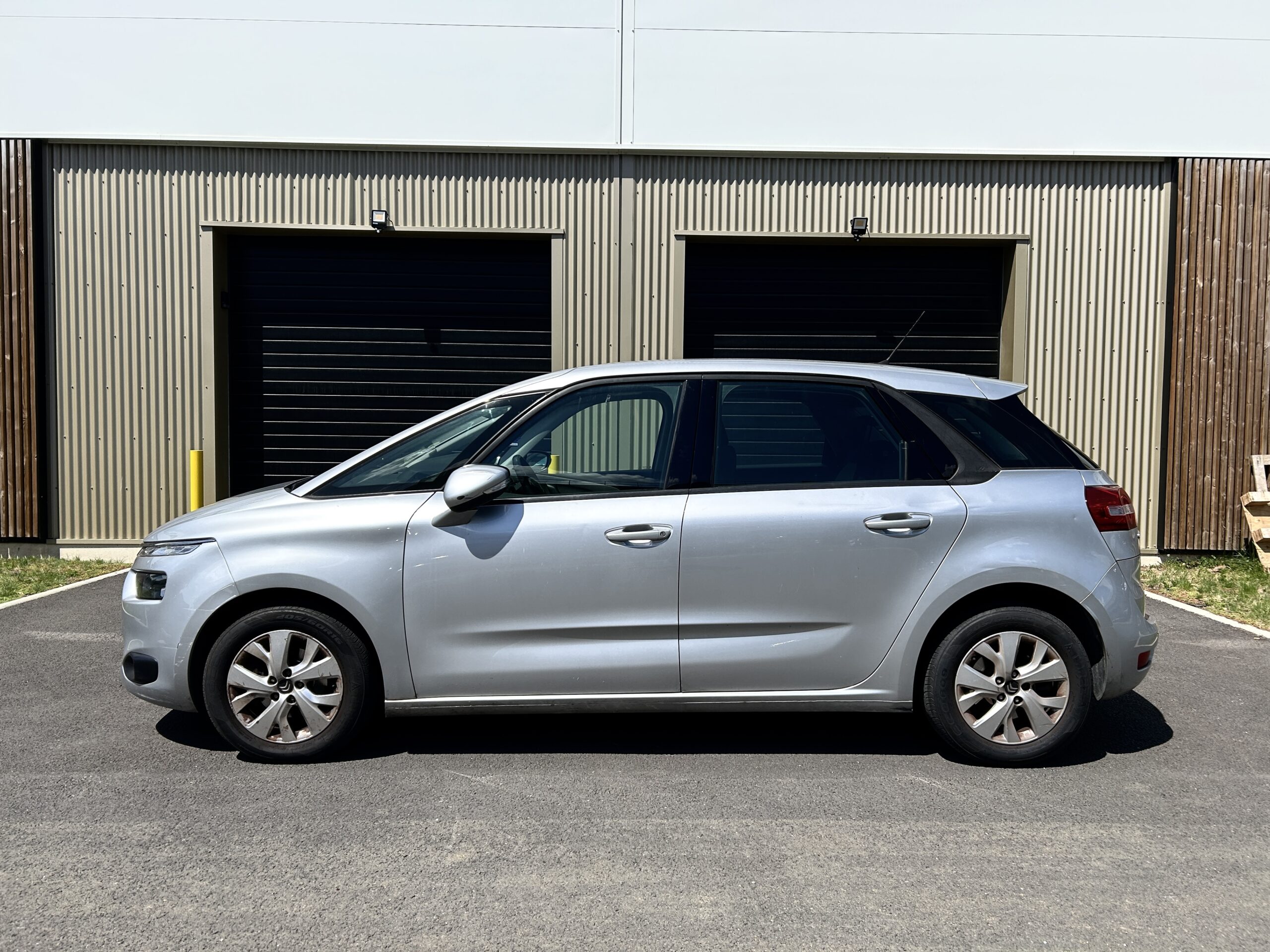 Citroen C4 Picasso BlueHDi 120 EAT6 CarVentures photo 004