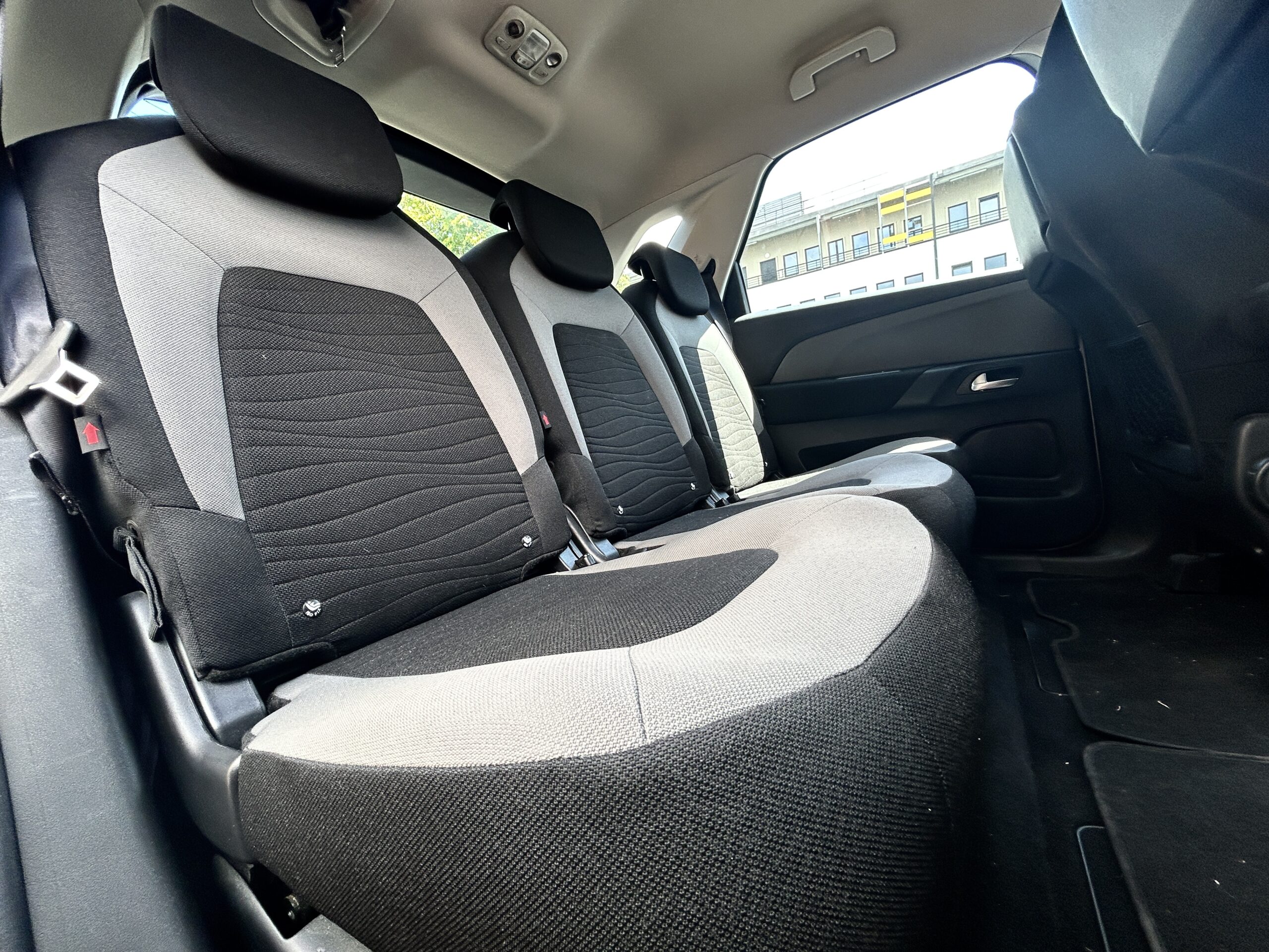 Citroen C4 Picasso BlueHDi 120 EAT6 CarVentures photo 016