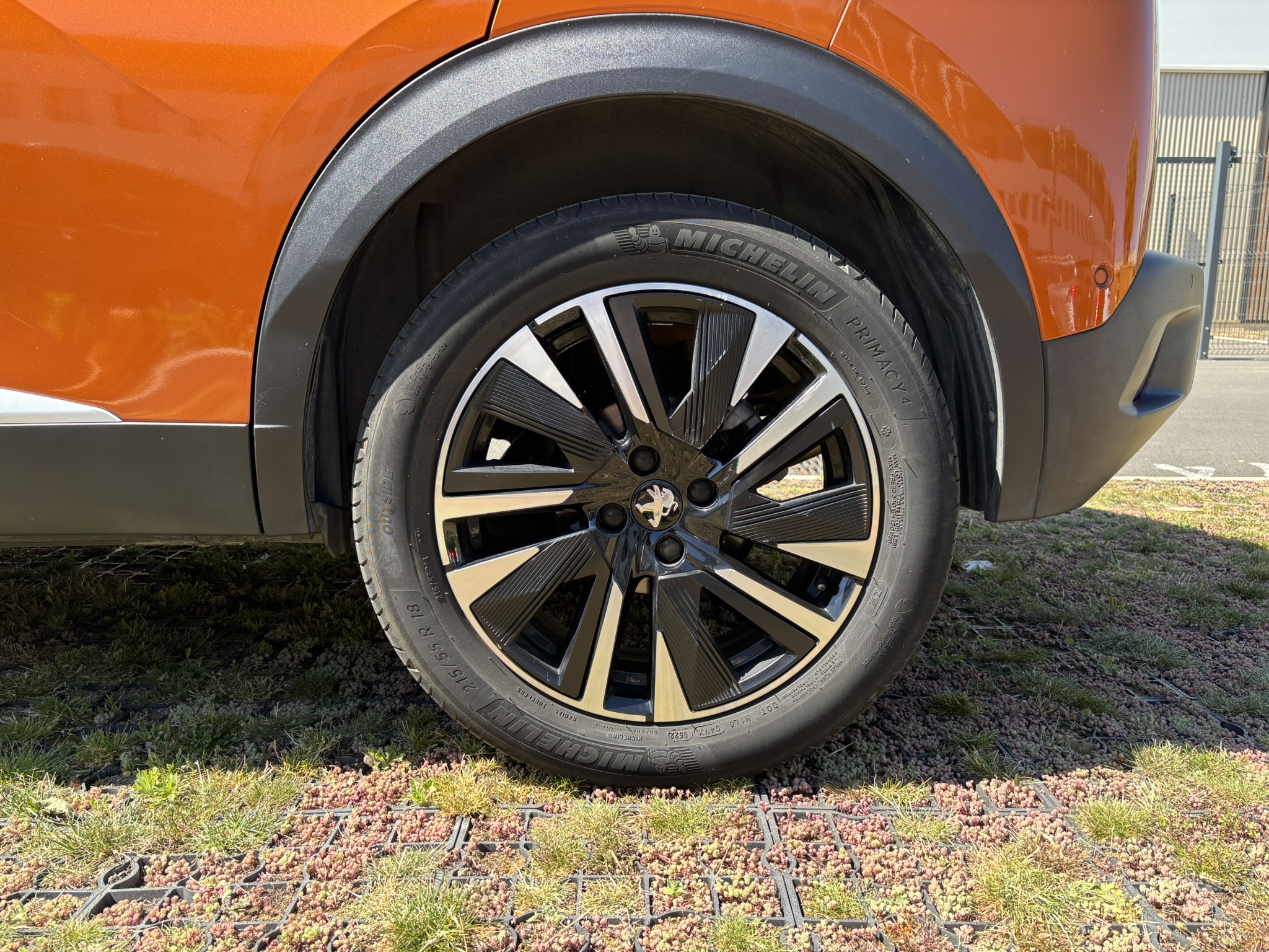 Peugeot 2008 GT EAT8 CarVentures photo 009