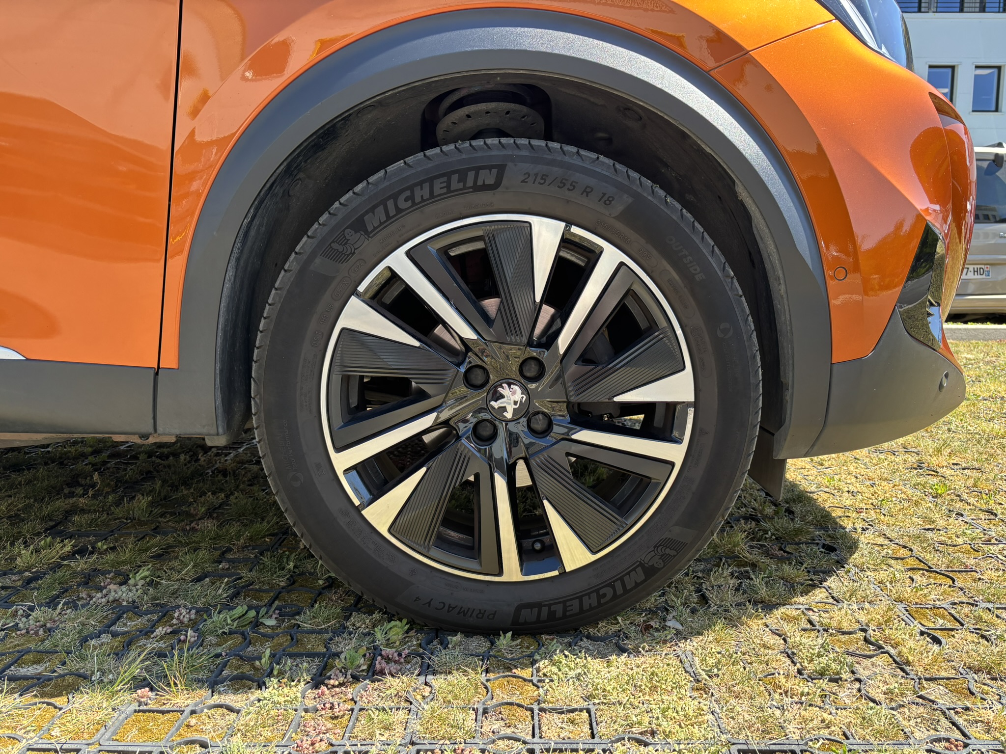 Peugeot 2008 GT EAT8 CarVentures photo 011