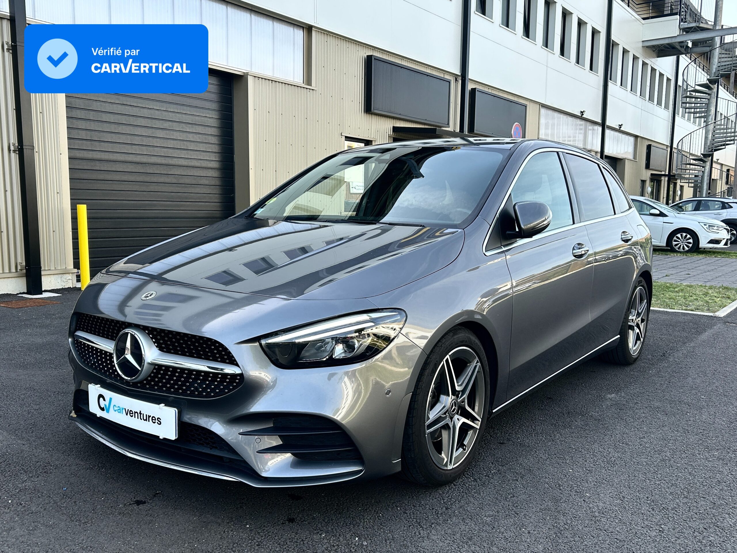 Mercedes Classe B 180d AMG Line Edition (2020) - Gris Foncé