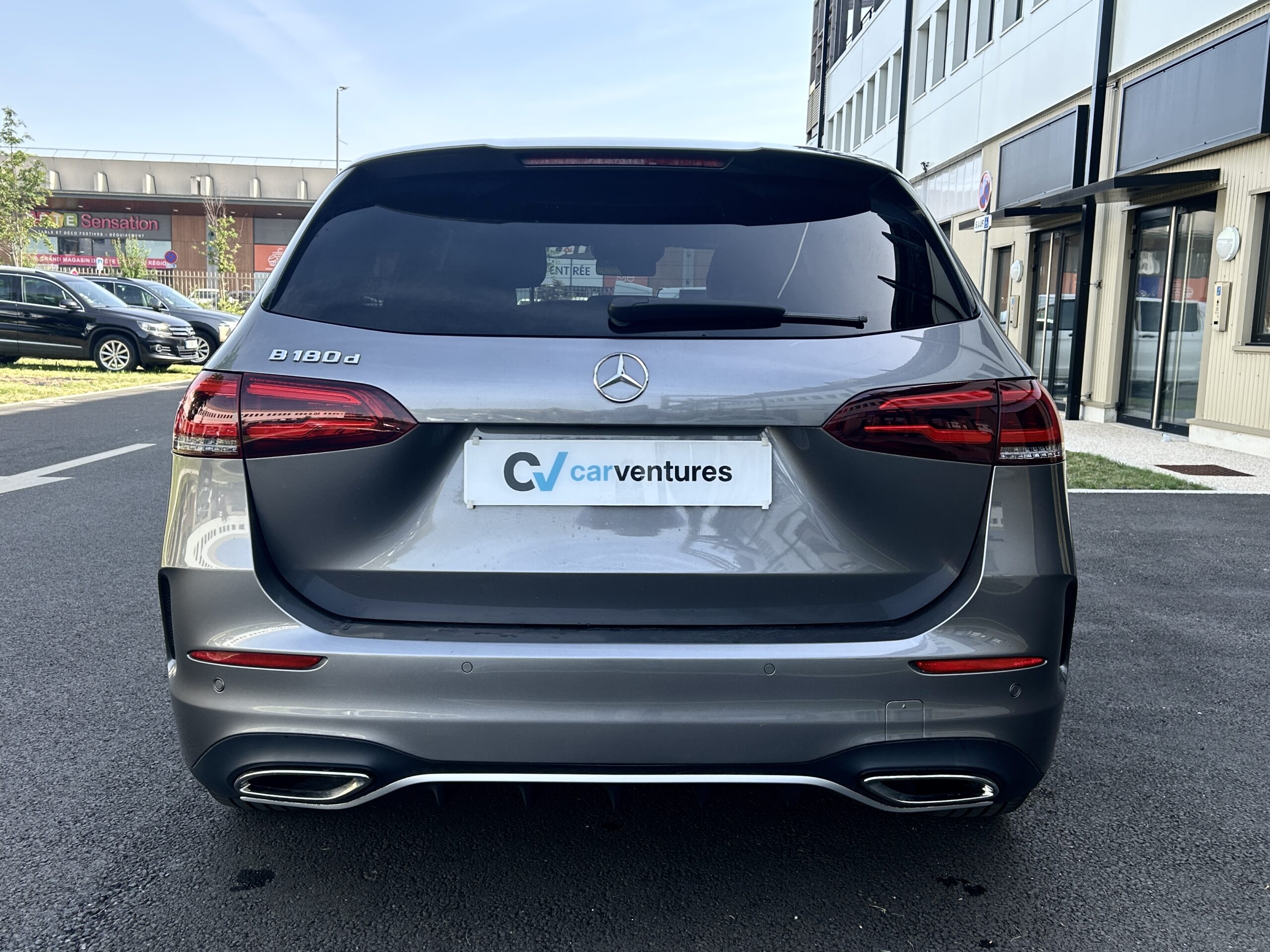 Mercedes Classe B 180d AMG Line CarVentures photo 006
