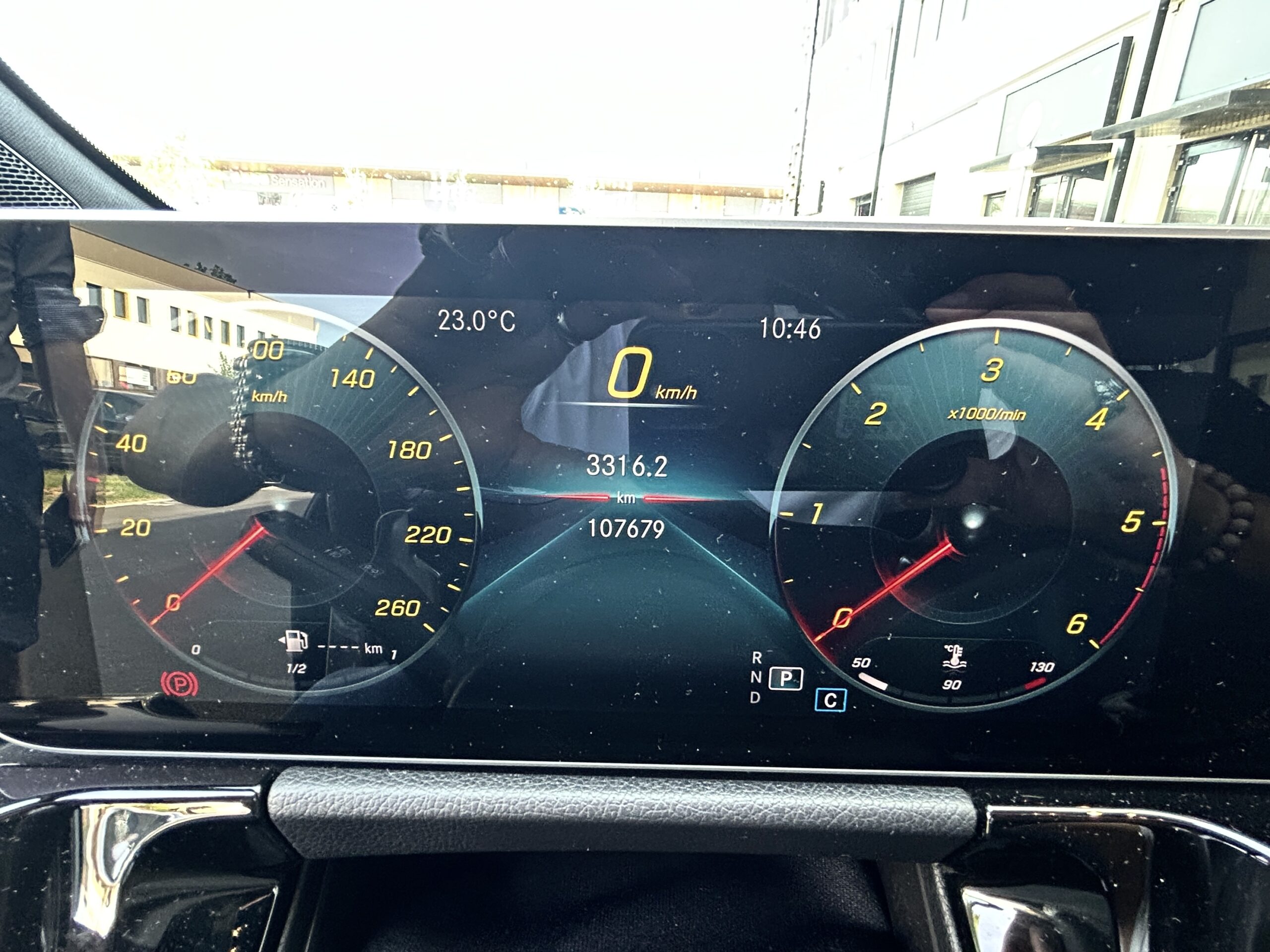 Mercedes Classe B 180d AMG Line CarVentures photo 023