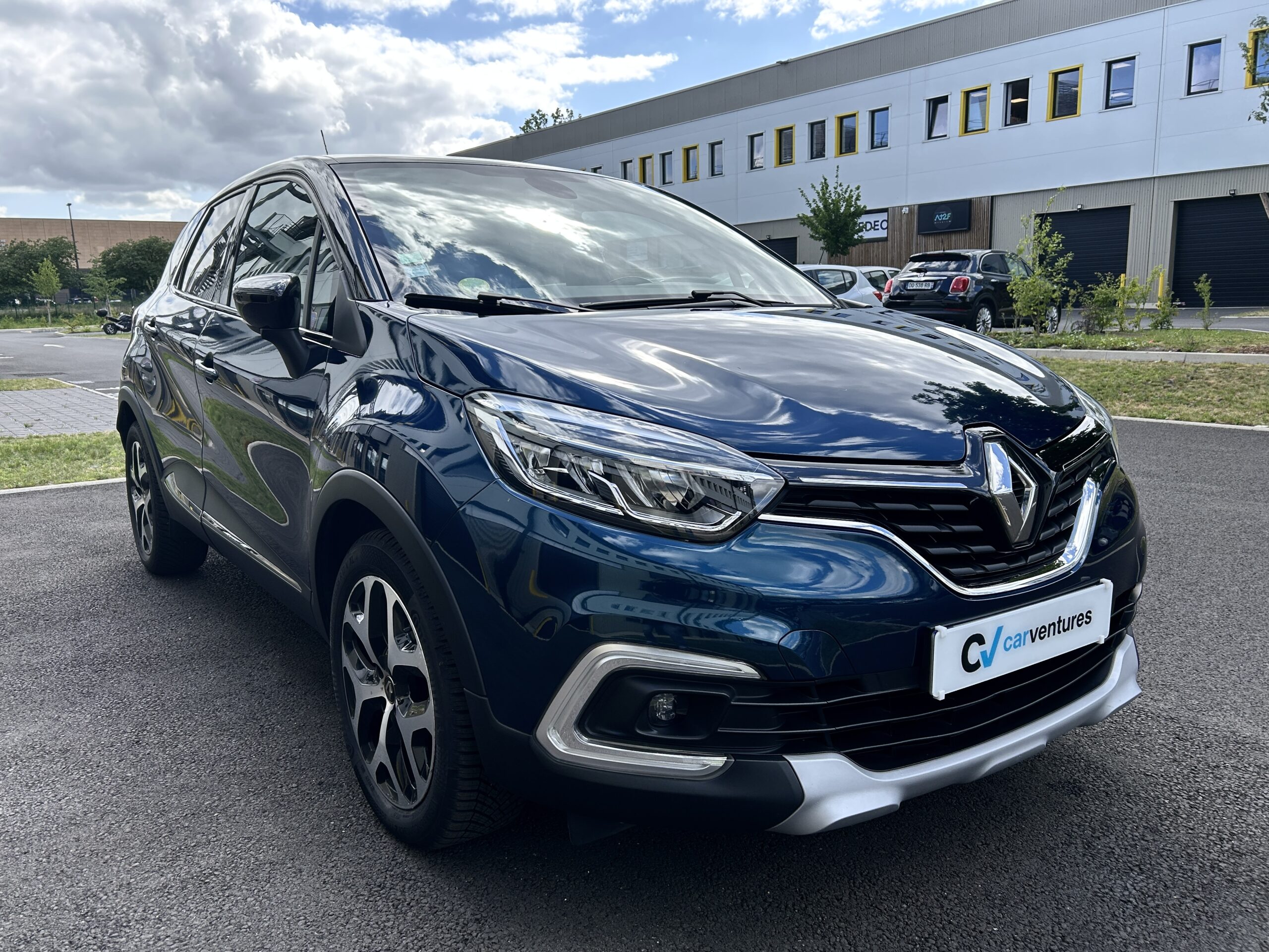 Renault Captur II dCi 90 Intens CarVentures photo 003