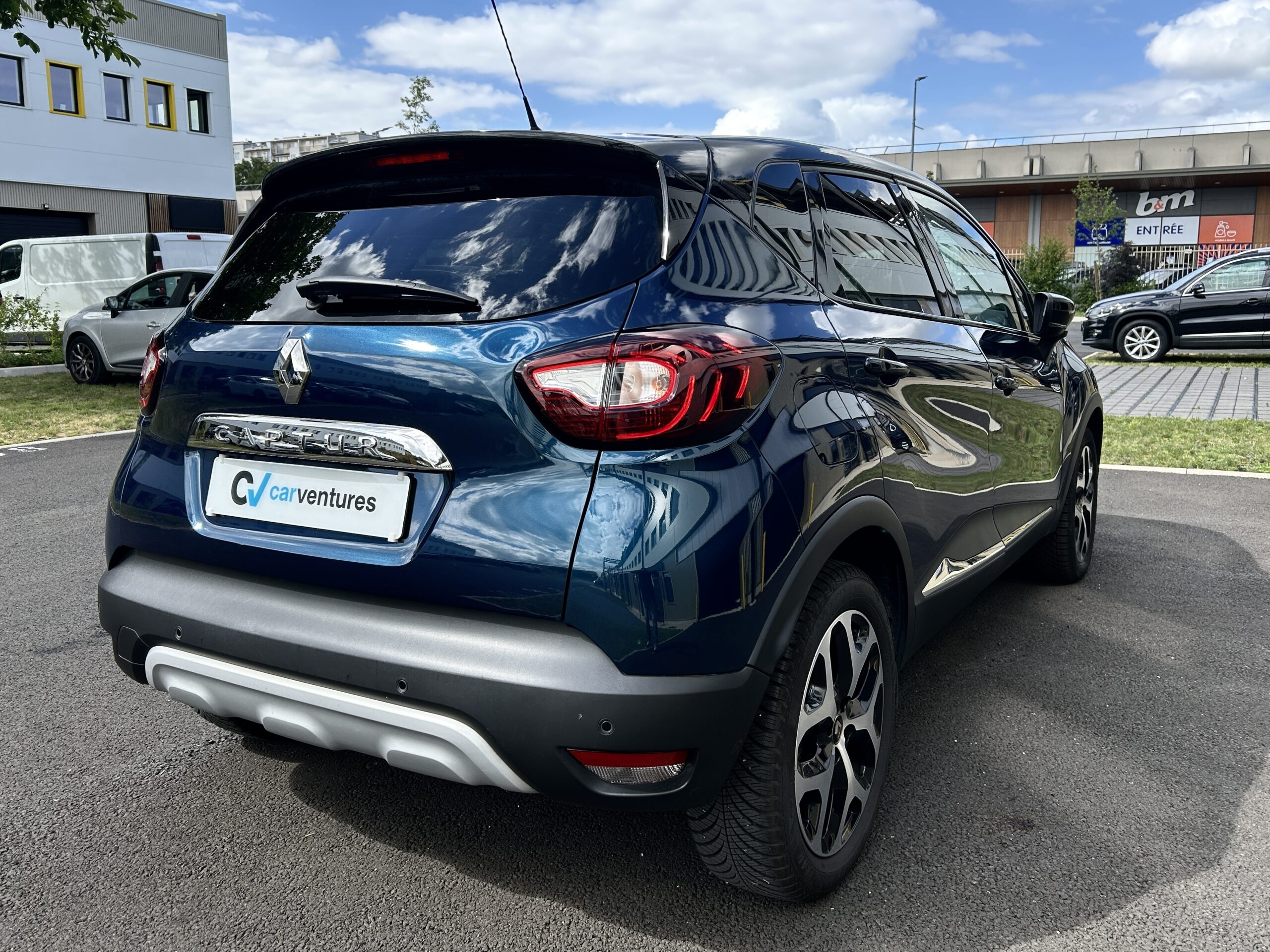 Renault Captur II dCi 90 Intens CarVentures photo 007