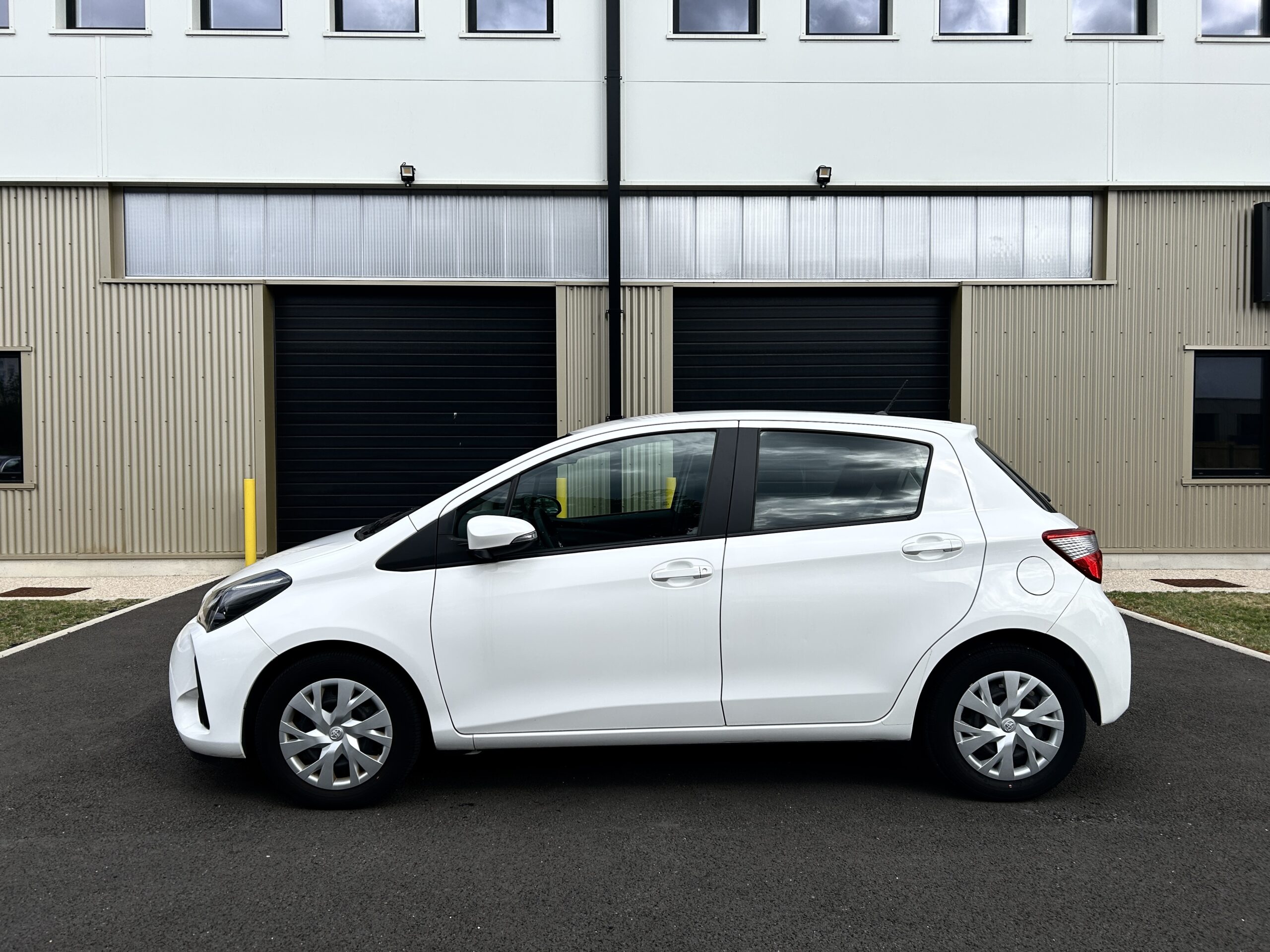 Toyota Yaris France Connect CVT CarVentures photo 004