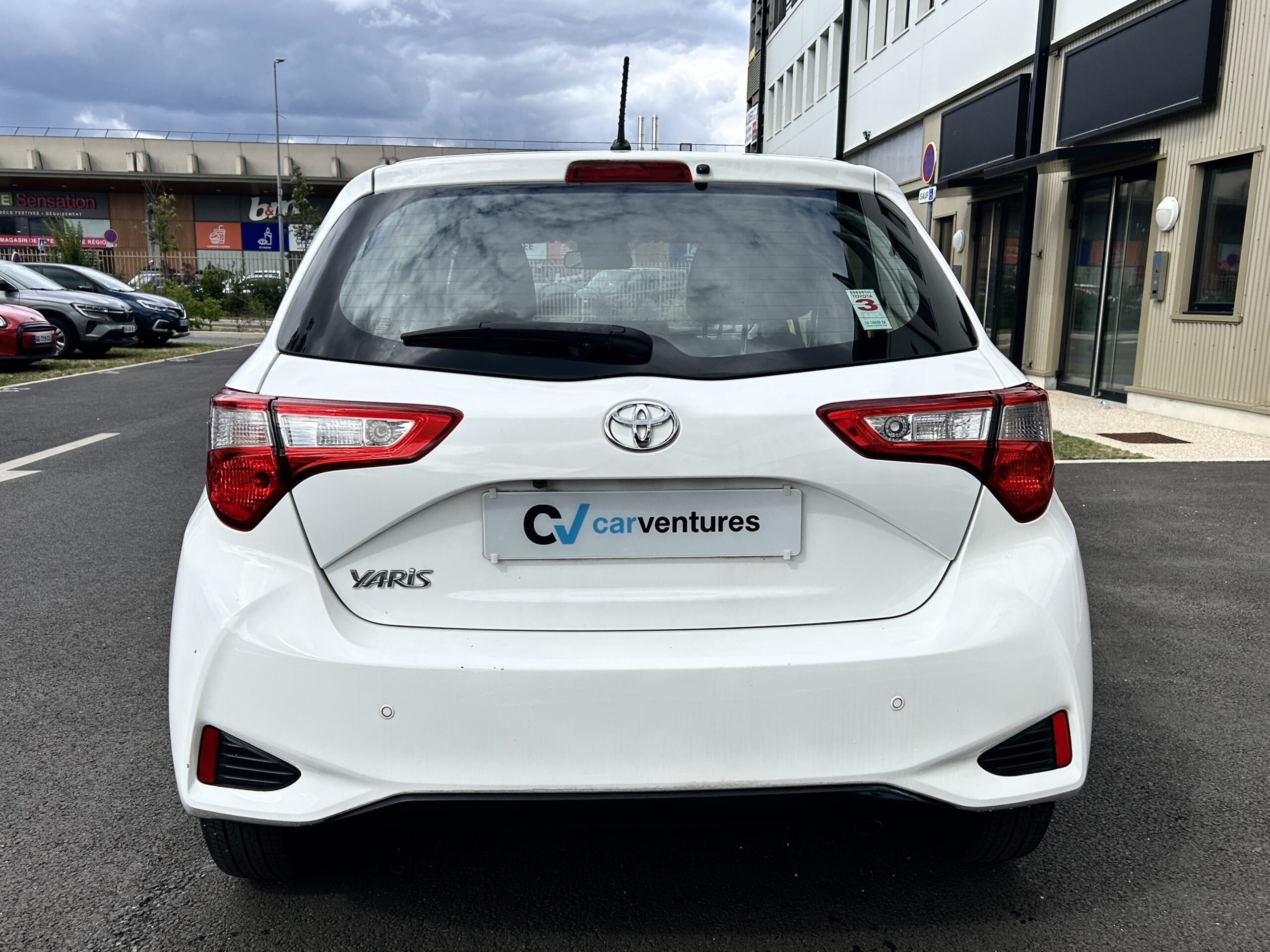 Toyota Yaris France Connect CVT CarVentures photo 006