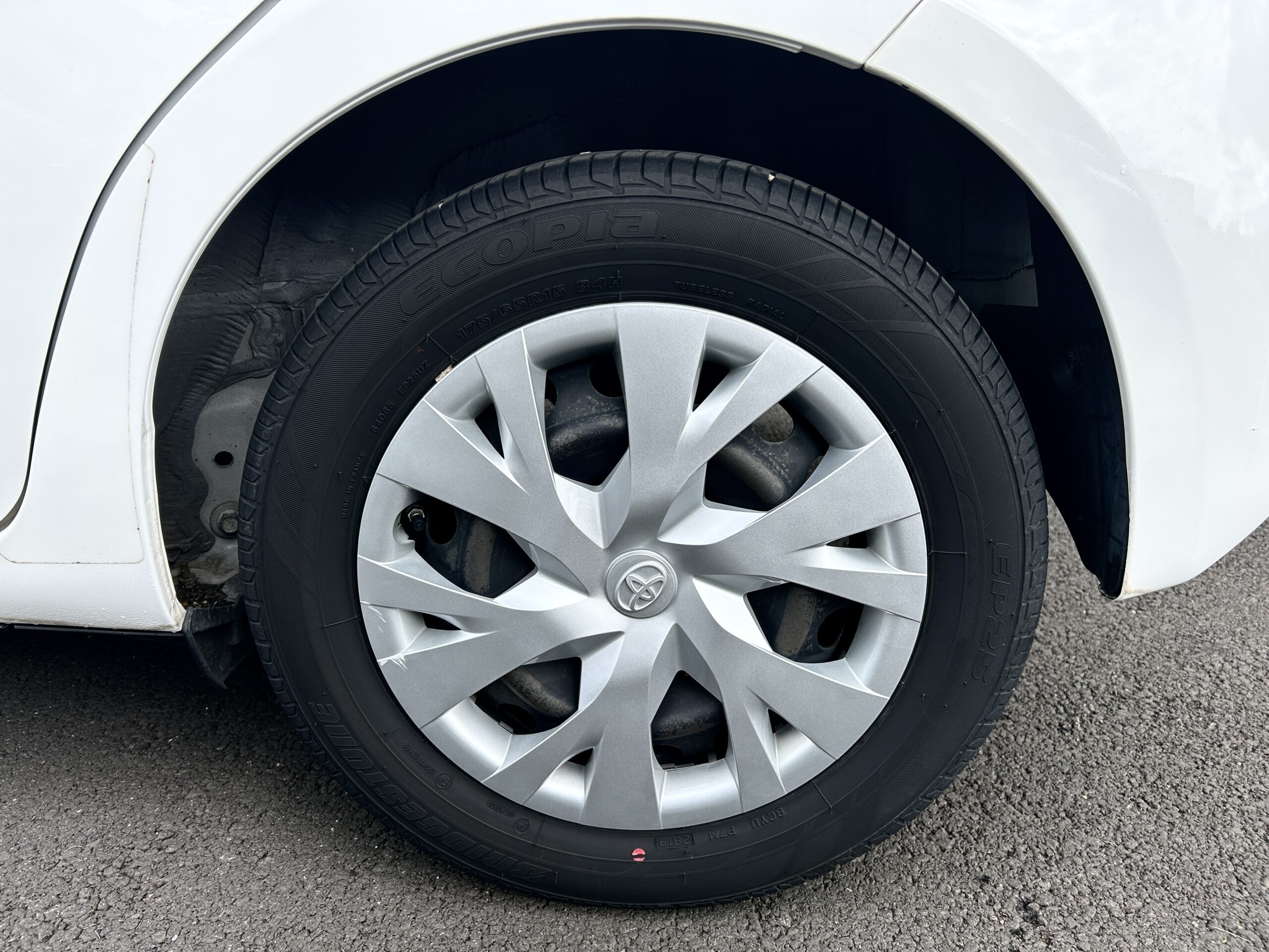Toyota Yaris France Connect CVT CarVentures photo 009