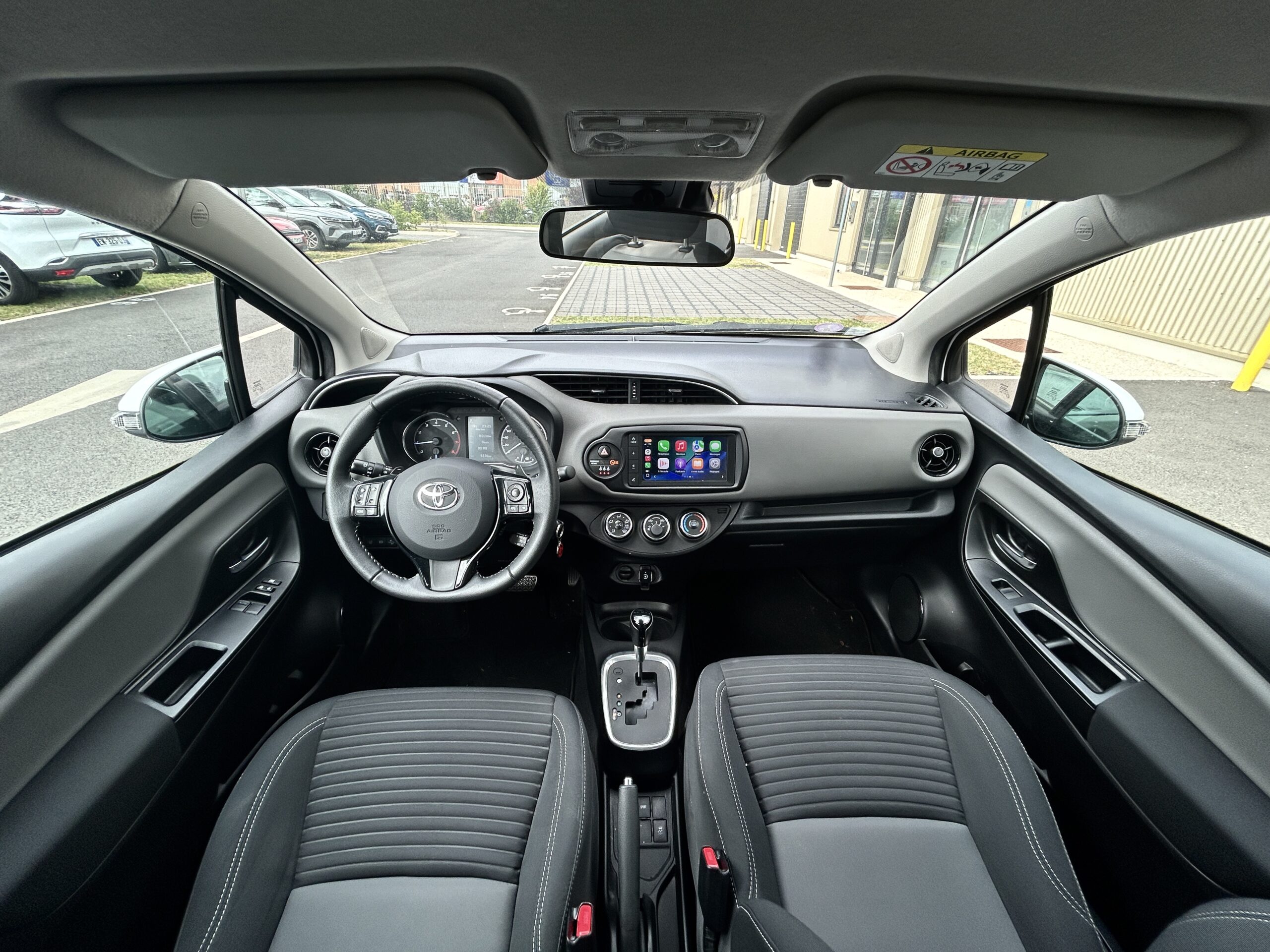 Toyota Yaris France Connect CVT CarVentures photo 017