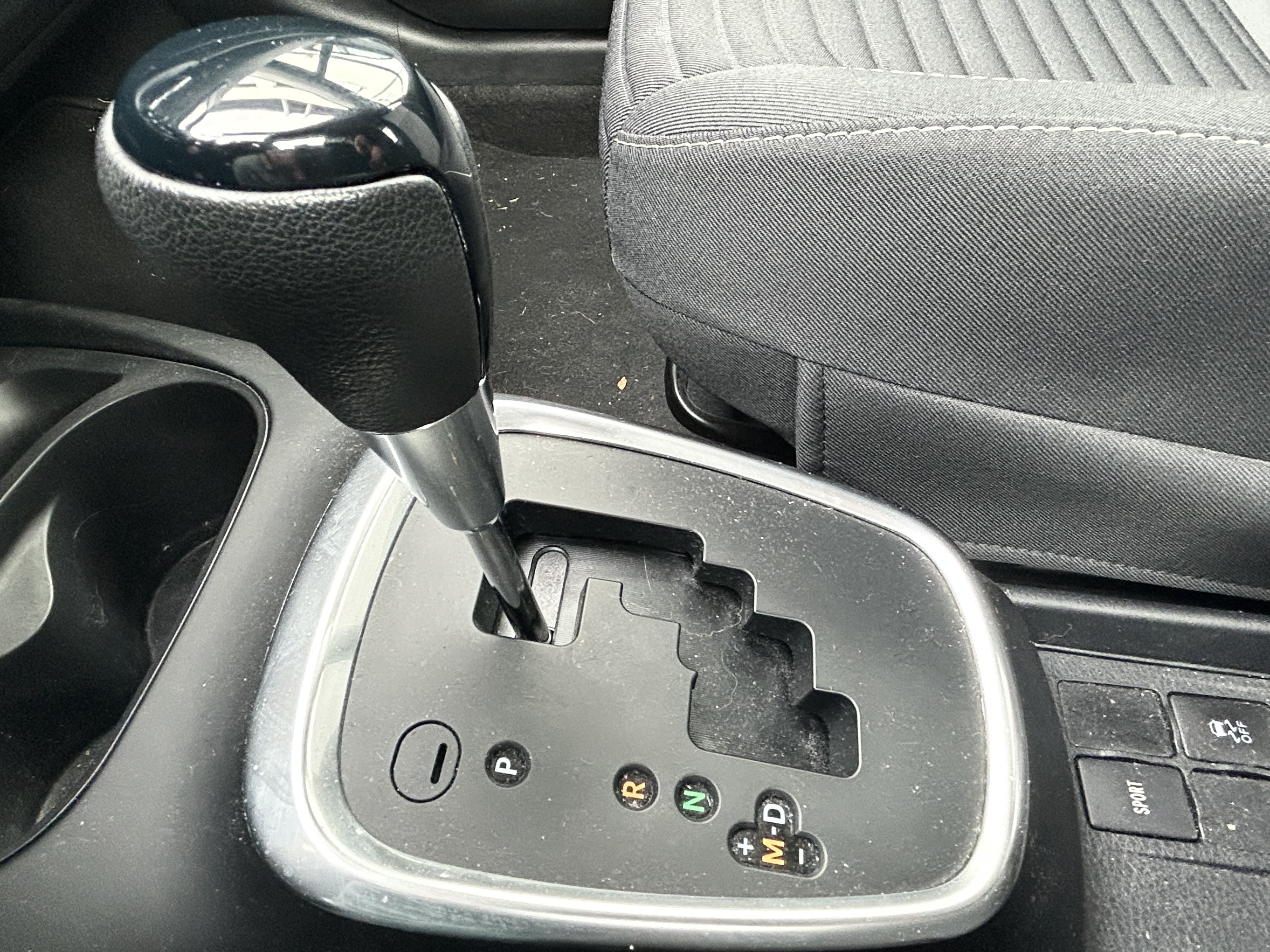 Toyota Yaris France Connect CVT CarVentures photo 025