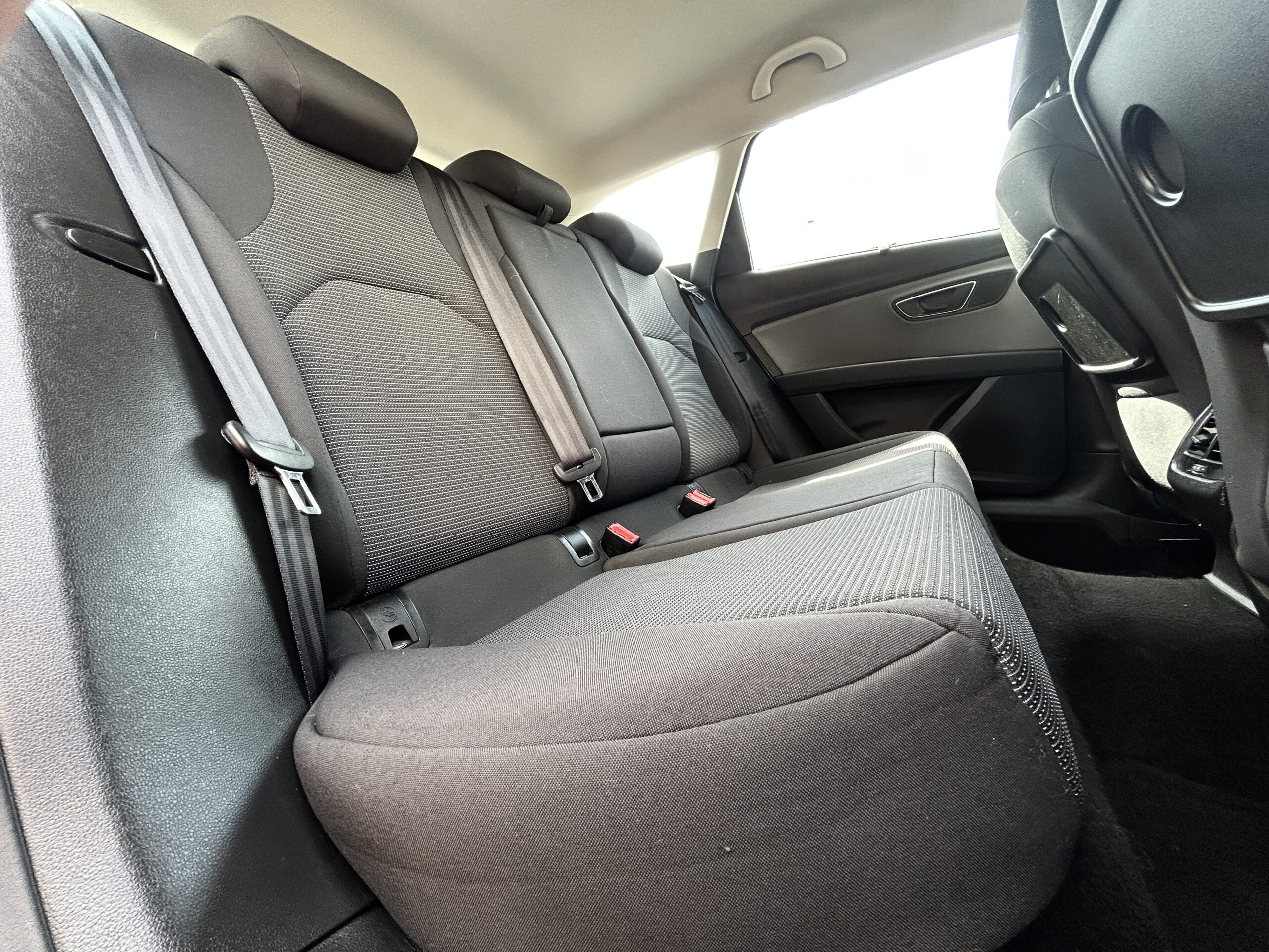 Seat Leon ST TSI 110 Style CarVentures photo 016