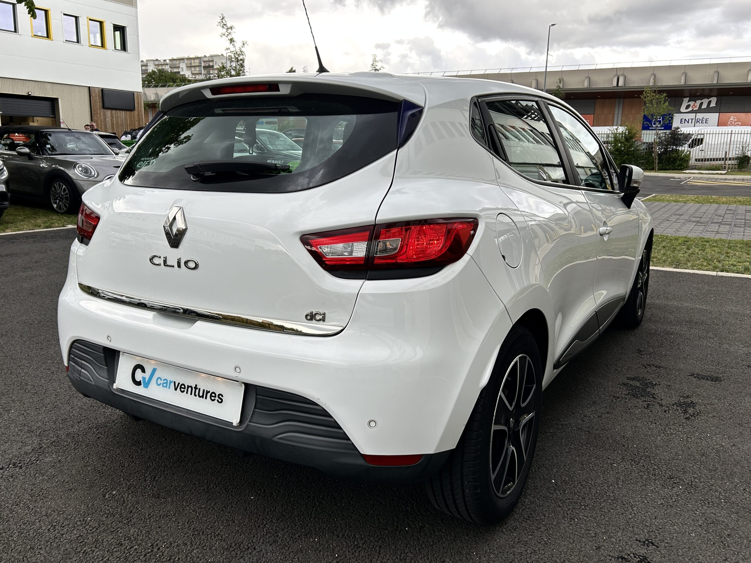 Renault Clio IV dCi 90 Business CarVentures photo 007