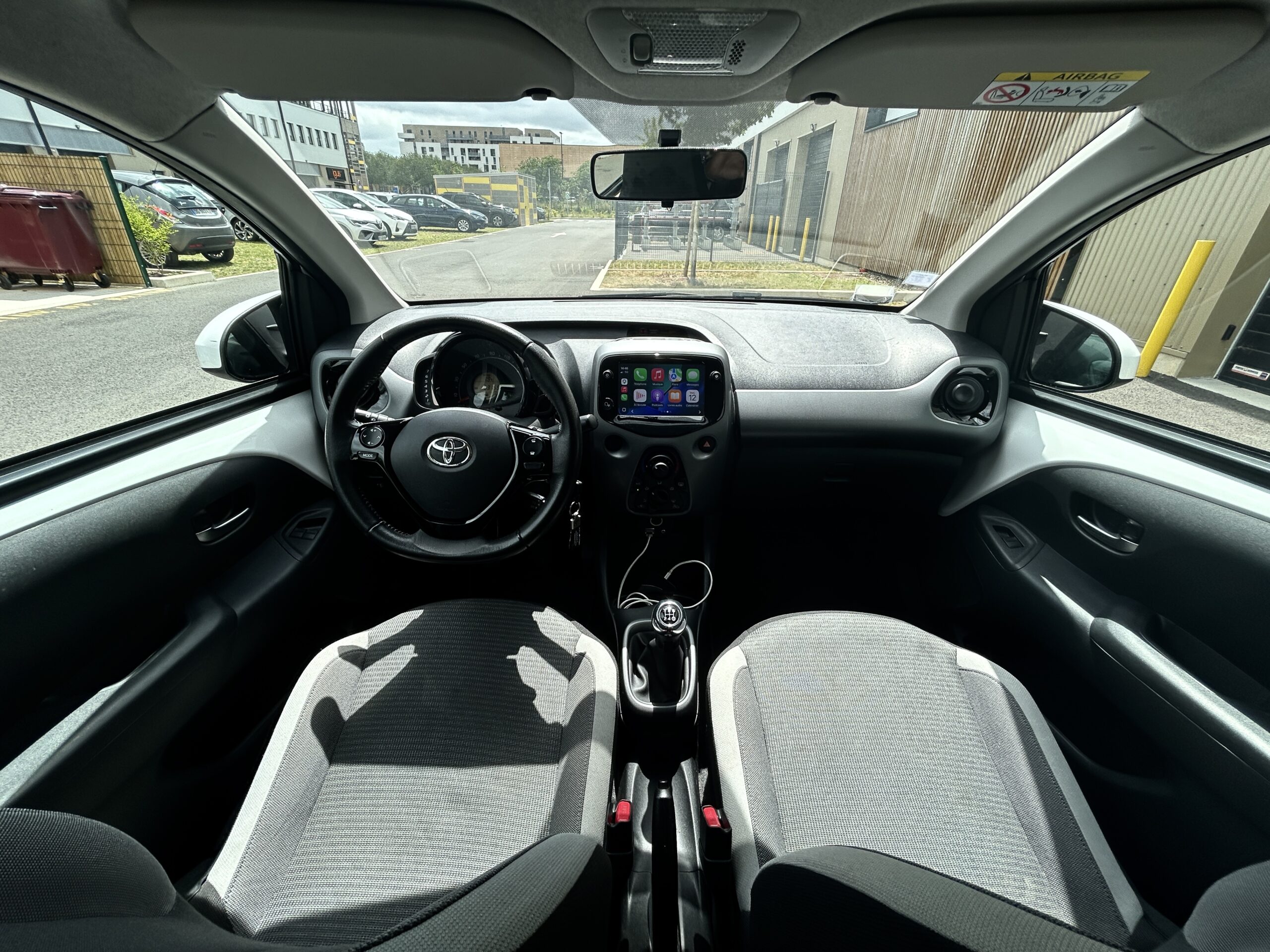 Toyota Aygo x-play CarVentures photo 014