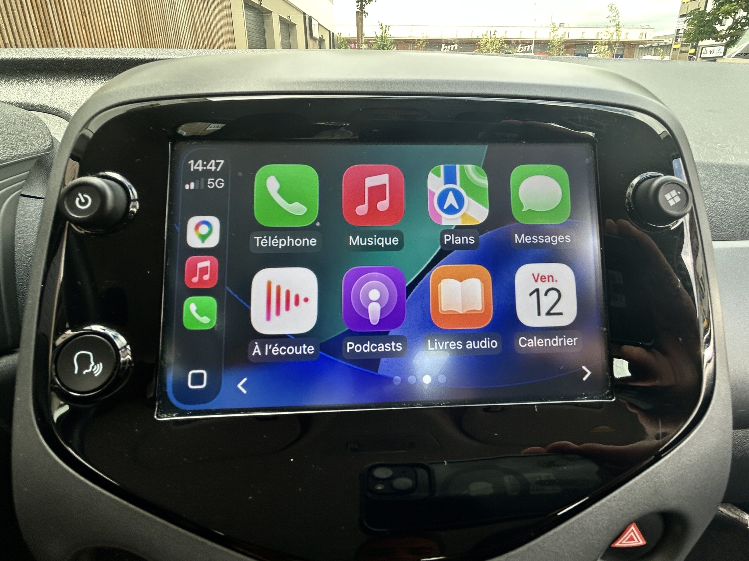 Toyota Aygo x-play CarVentures photo 018
