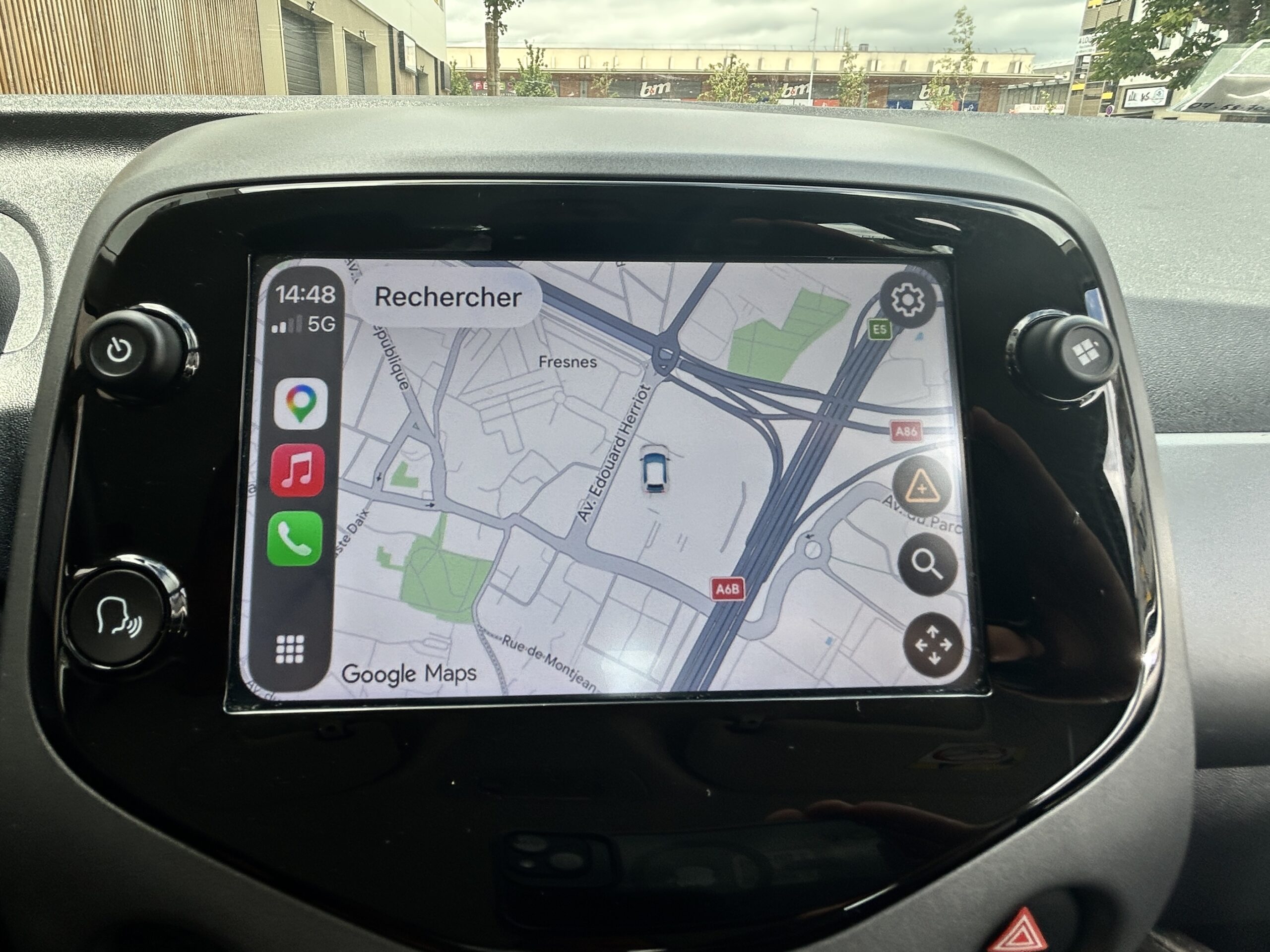 Toyota Aygo x-play CarVentures photo 019