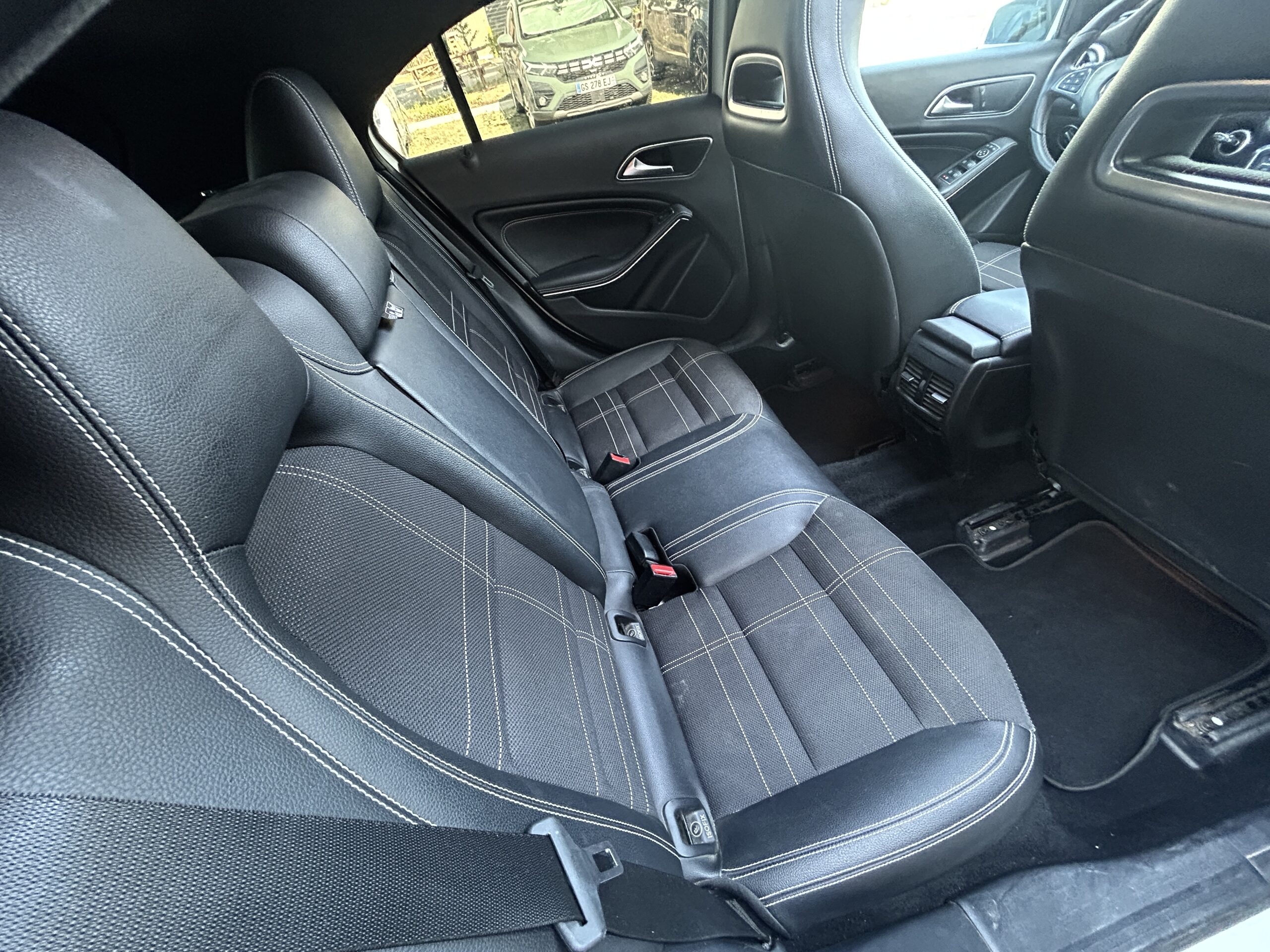 Mercedes Classe A 200d Sensation 7G-DCT CarVentures photo 016