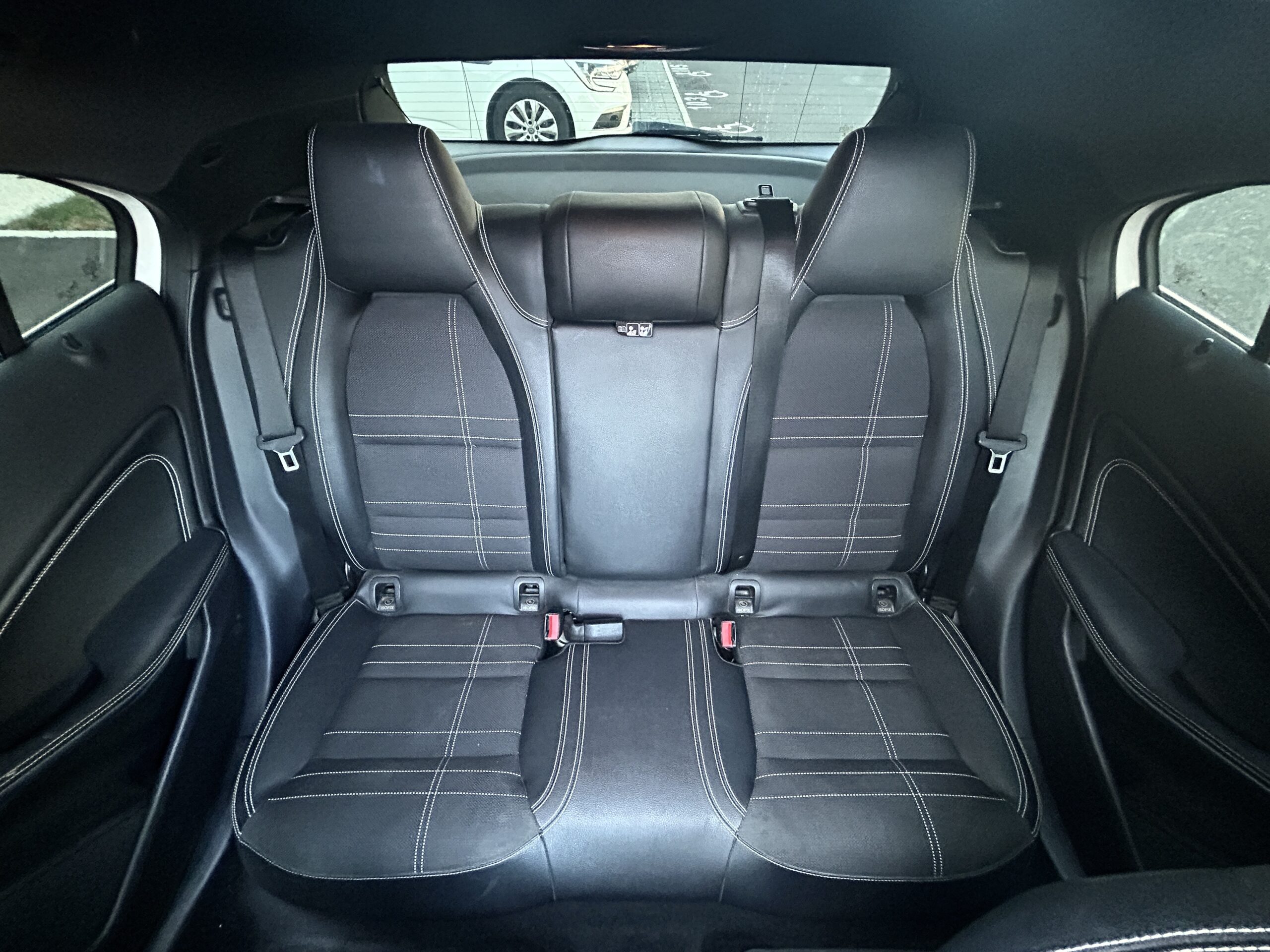 Mercedes Classe A 200d Sensation 7G-DCT CarVentures photo 018