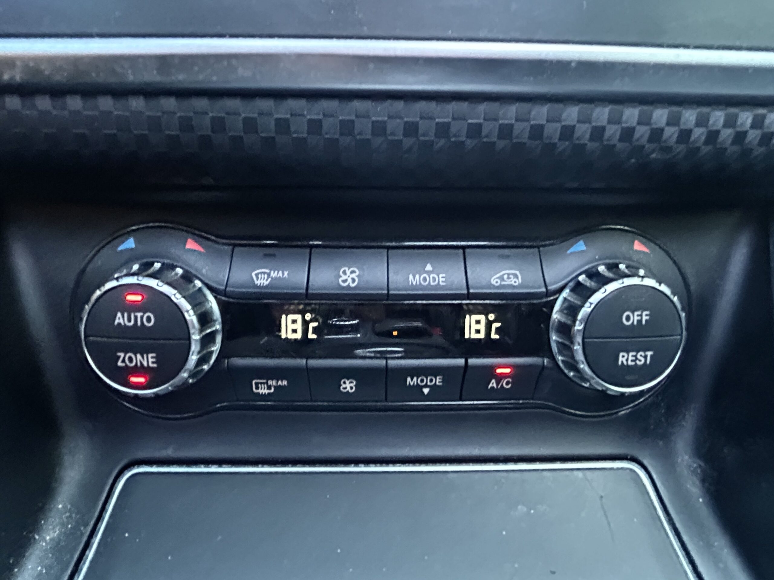 Mercedes Classe A 200d Sensation 7G-DCT CarVentures photo 026