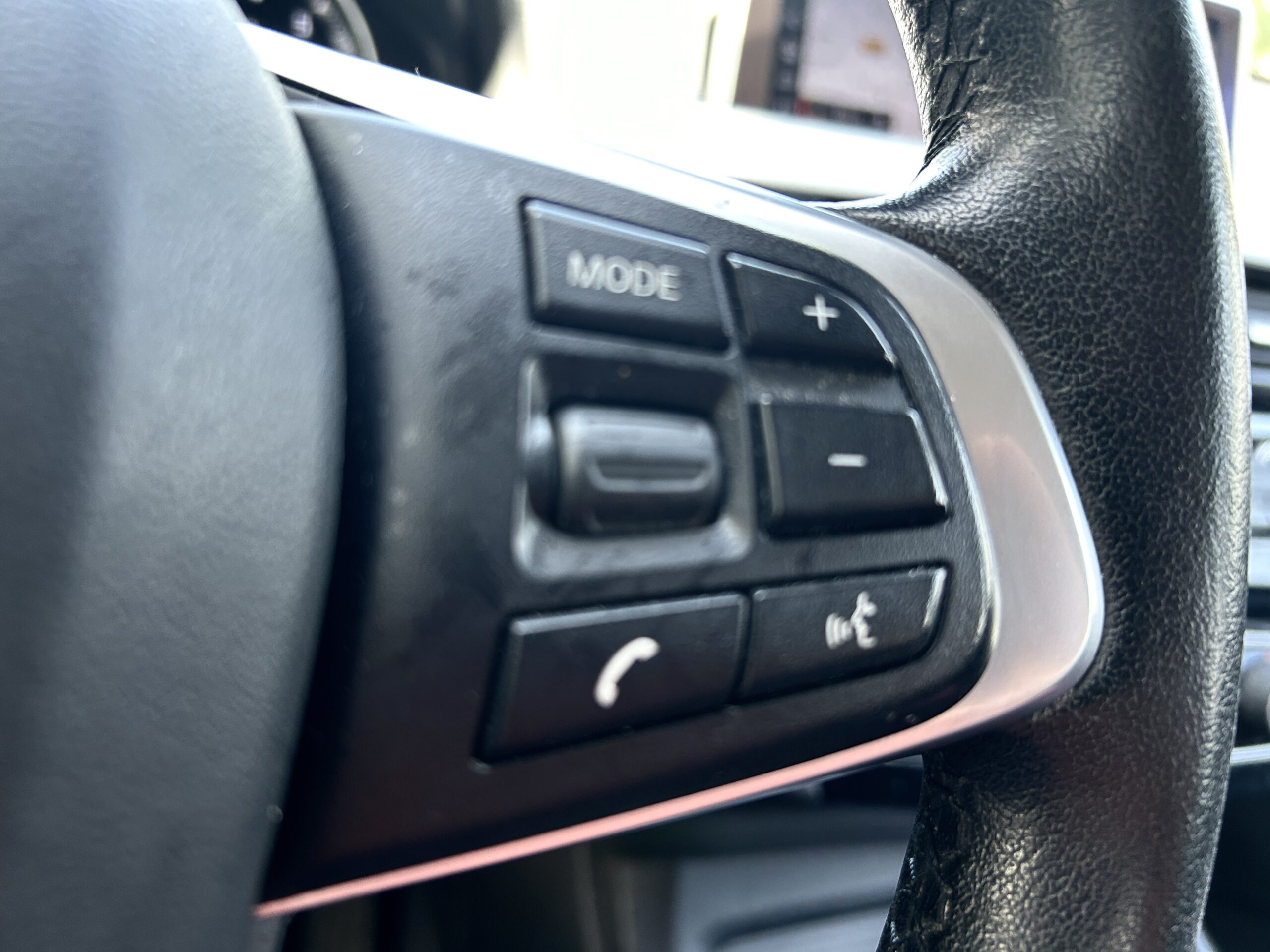 BMW X1 sDrive18i Lounge CarVentures photo 023