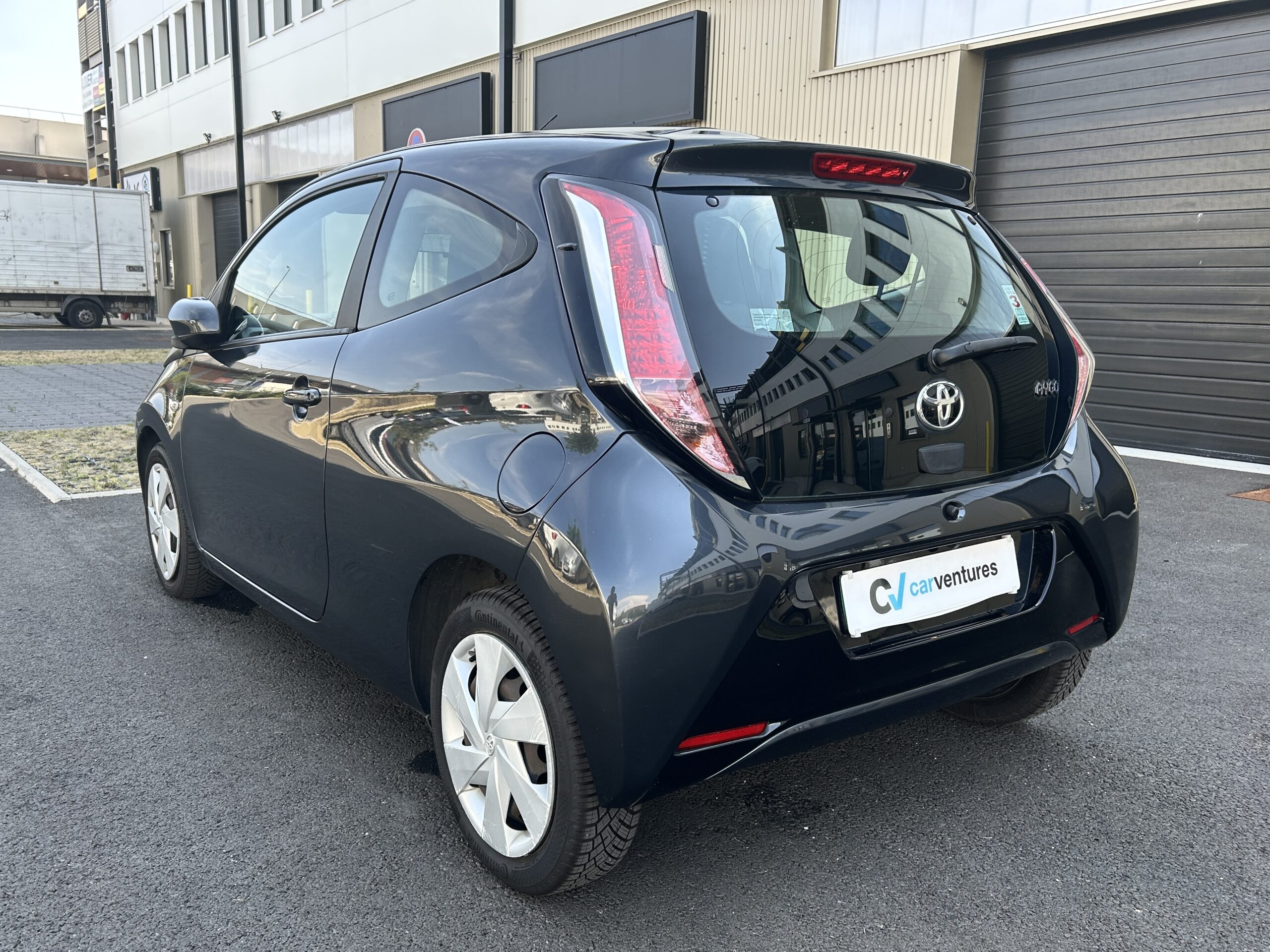 Toyota Aygo x-shift CarVentures photo 005